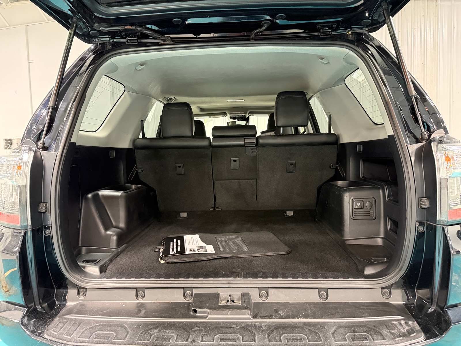 Thumbnail: 2021 Toyota 4Runner - 6