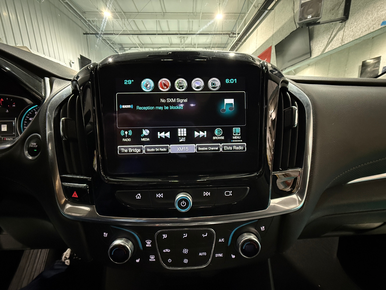 Thumbnail: 2018 Chevrolet Traverse - 3