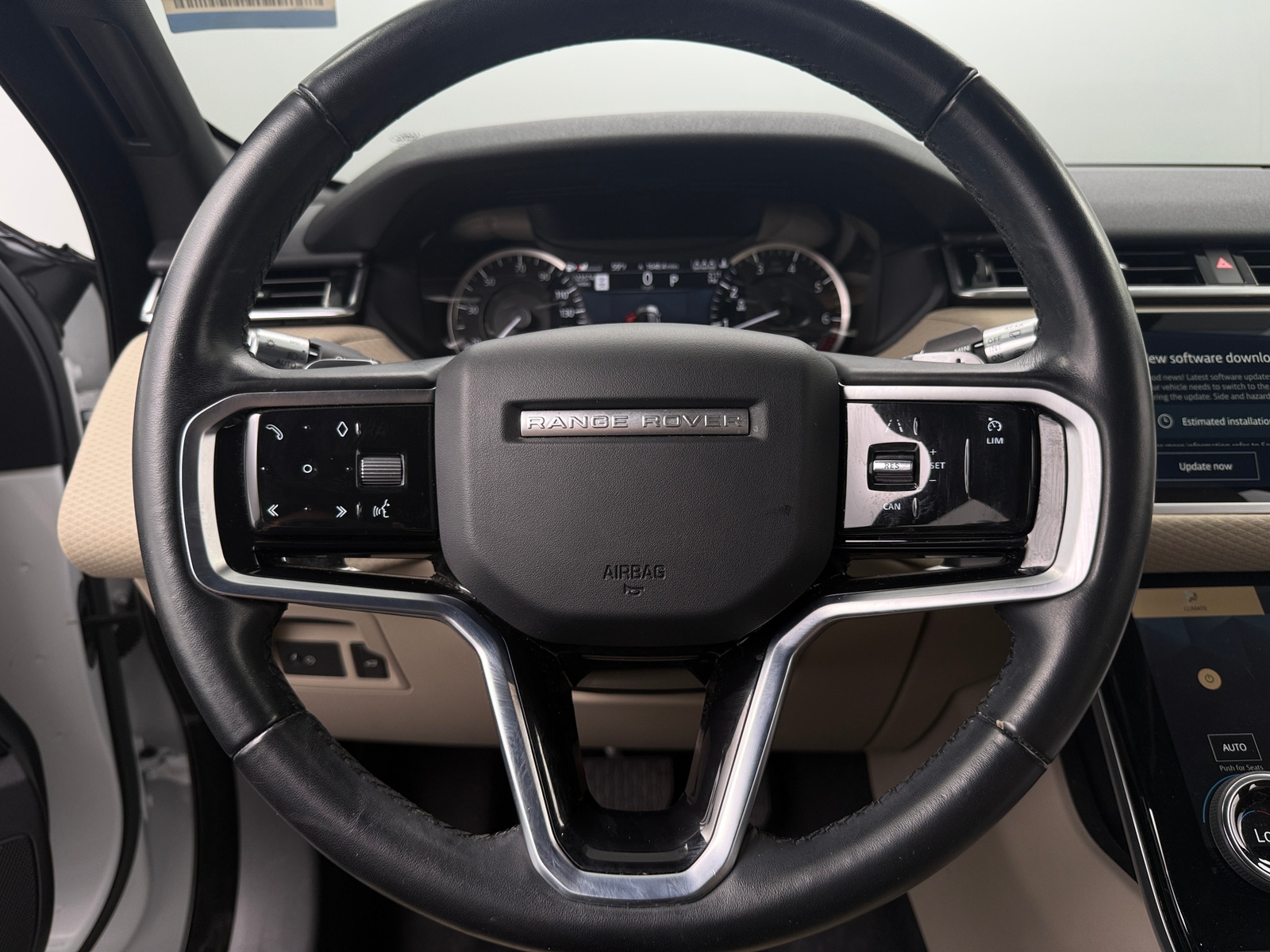 Thumbnail: 2021 Land Rover Range Rover Velar - 4