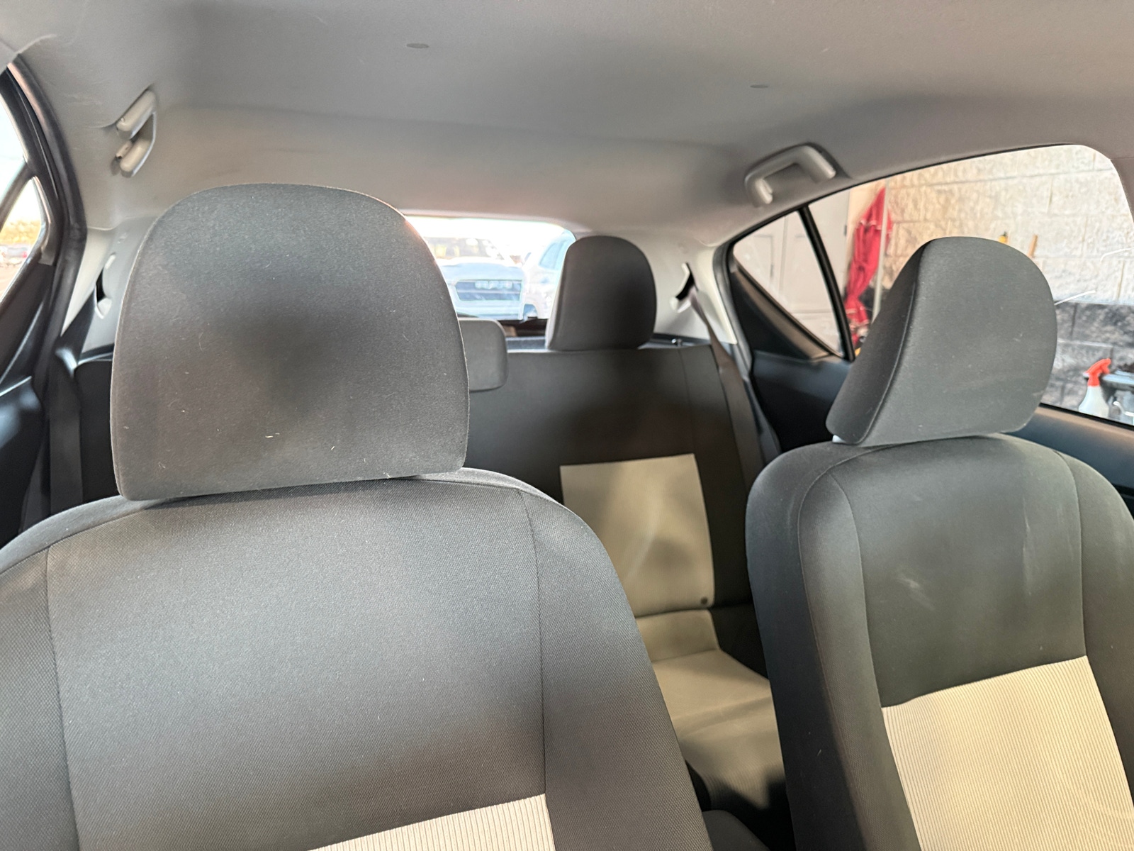 Thumbnail: 2015 Toyota Prius c - 2