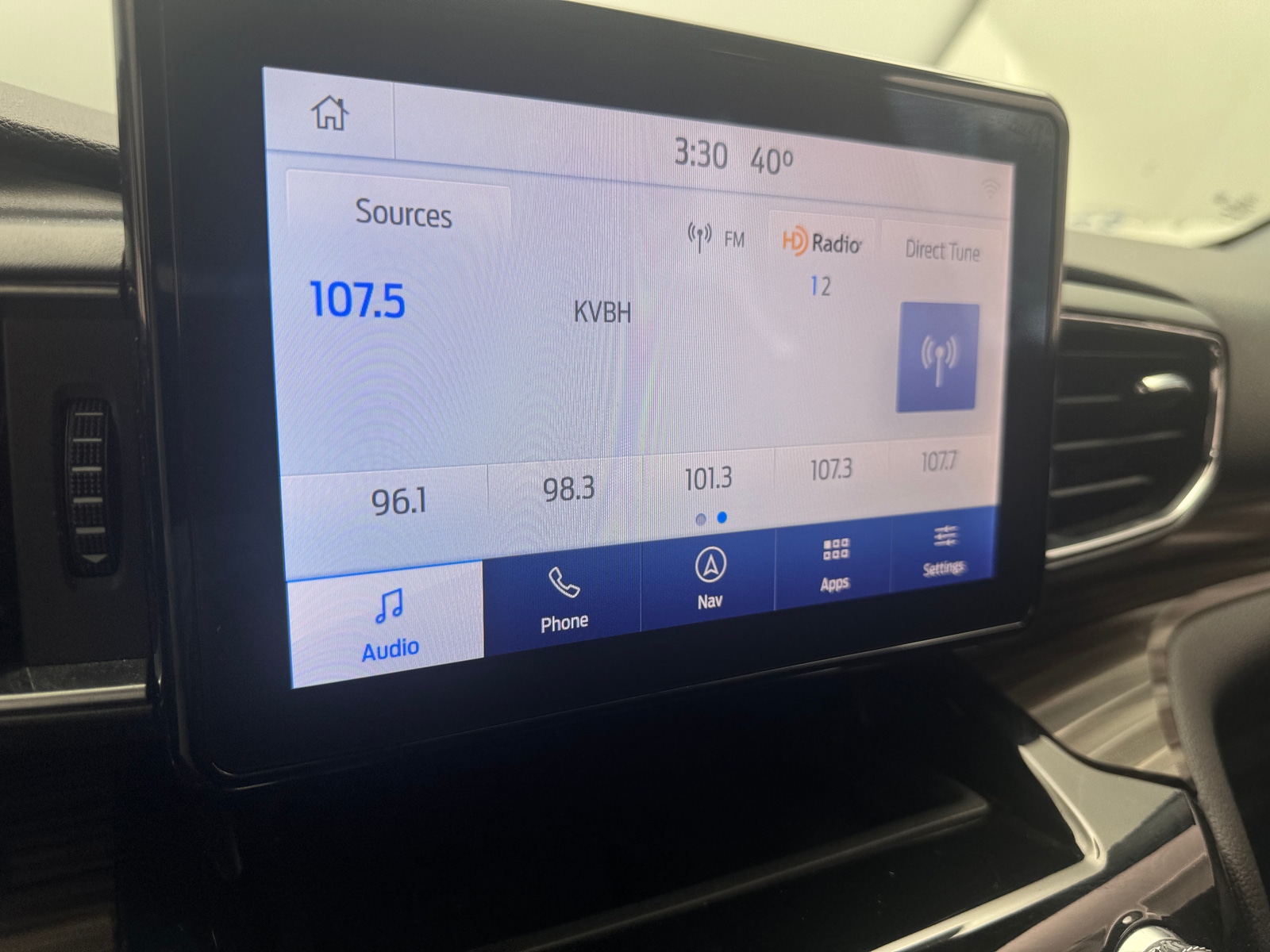 Thumbnail: 2021 Ford Explorer - 3