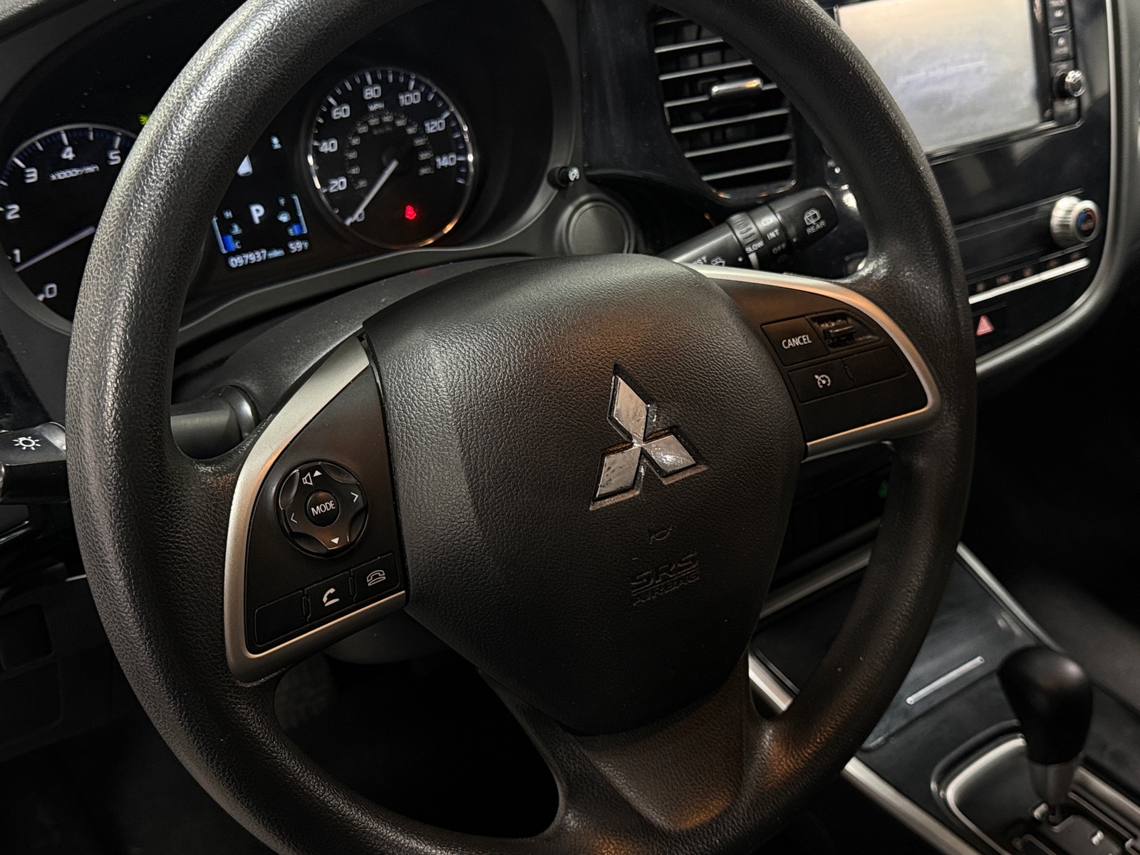 Thumbnail: 2020 Mitsubishi Outlander - 5