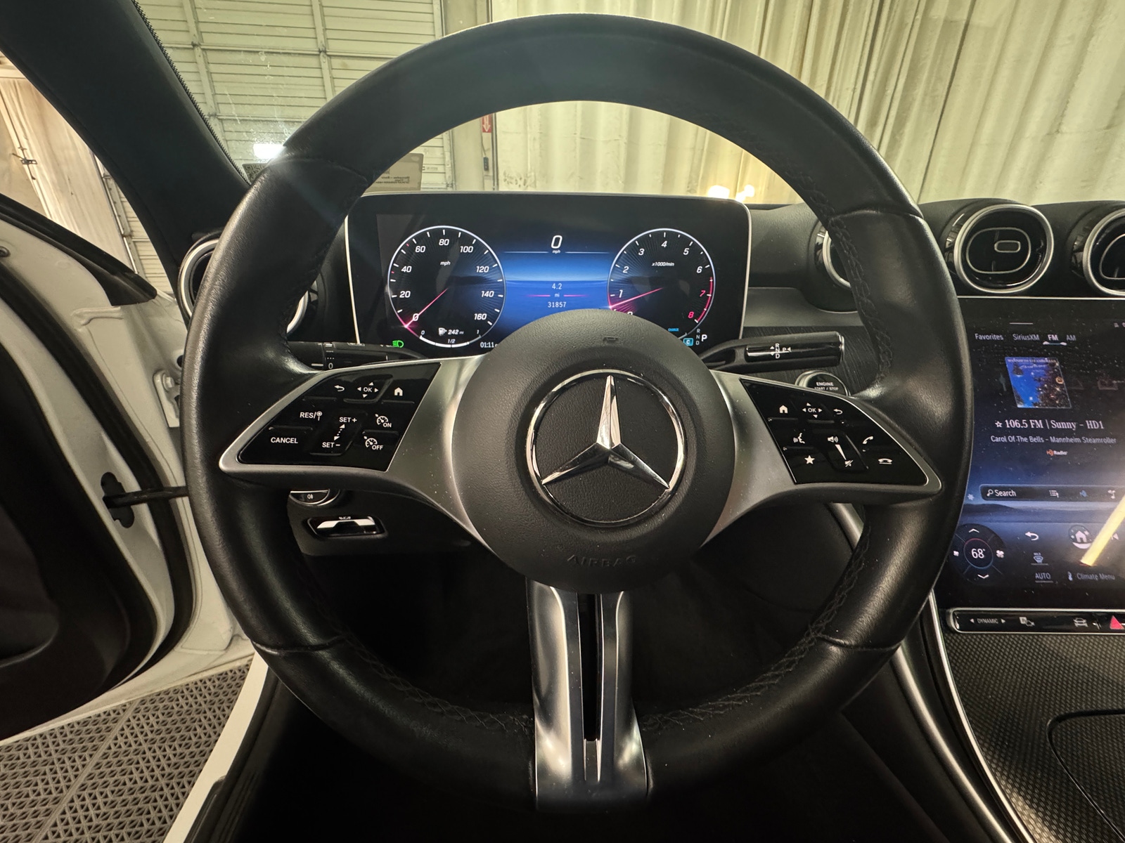 Thumbnail: 2024 Mercedes-Benz C-Class - 4