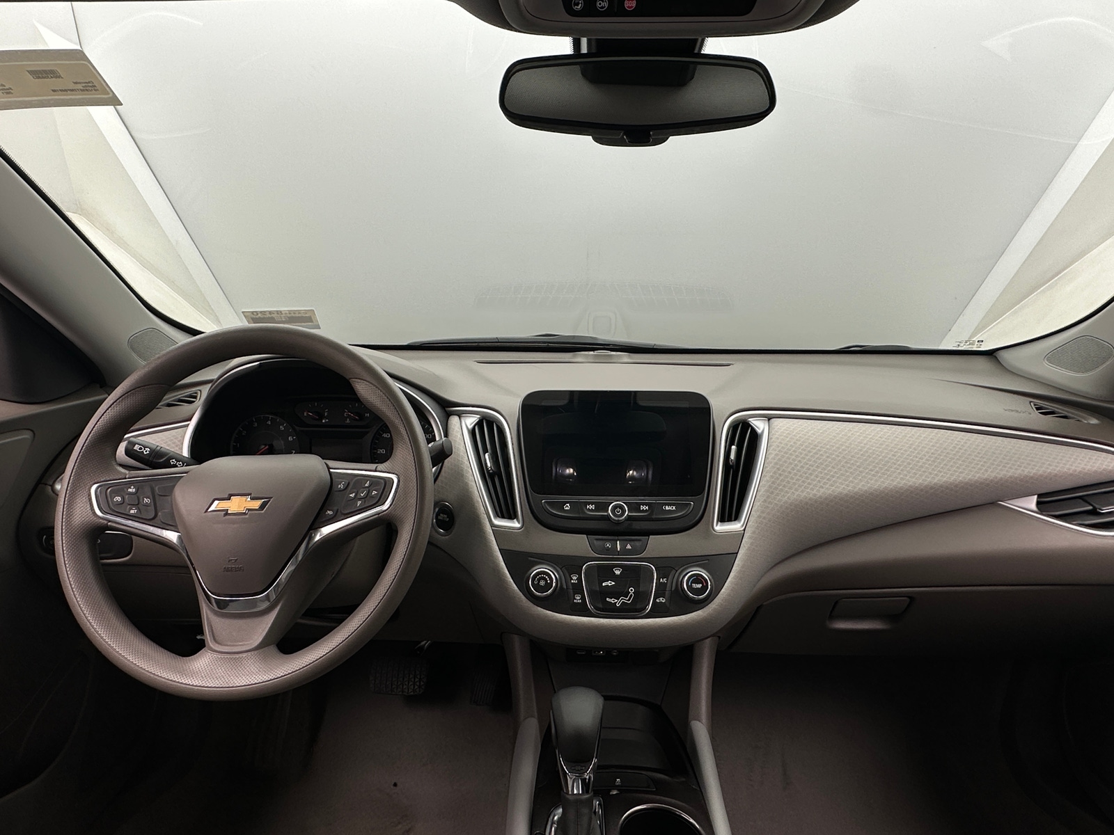 Thumbnail: 2021 Chevrolet Malibu - 3