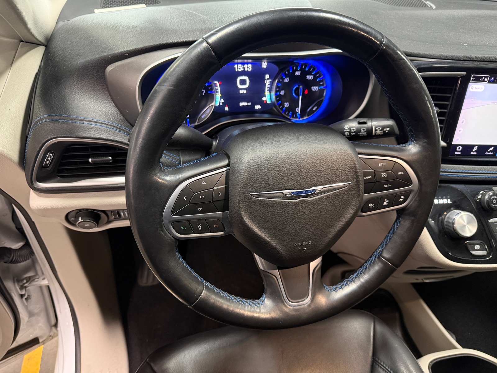 Thumbnail: 2021 Chrysler Pacifica - 5