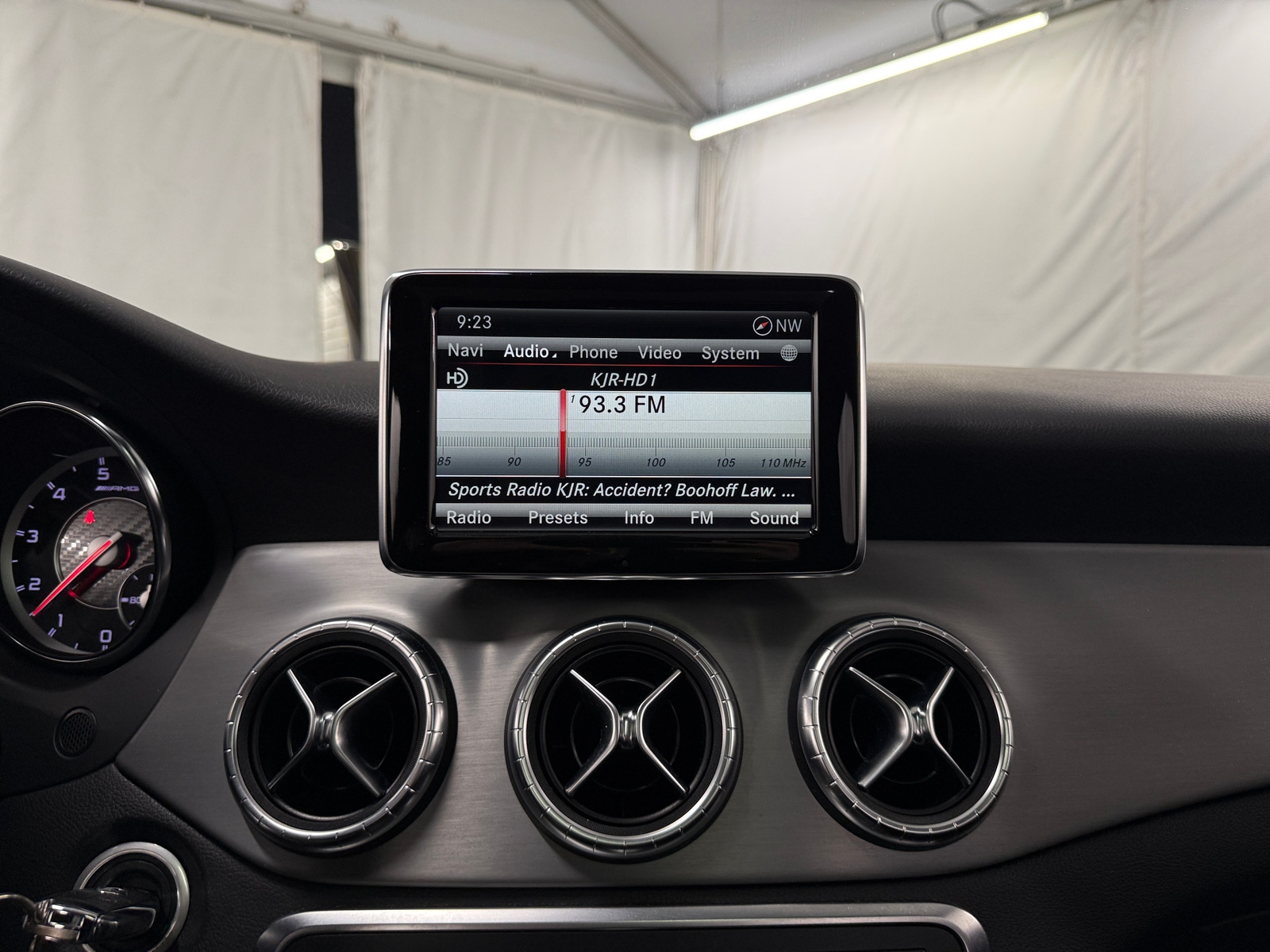 Thumbnail: 2014 Mercedes-Benz CLA - 3