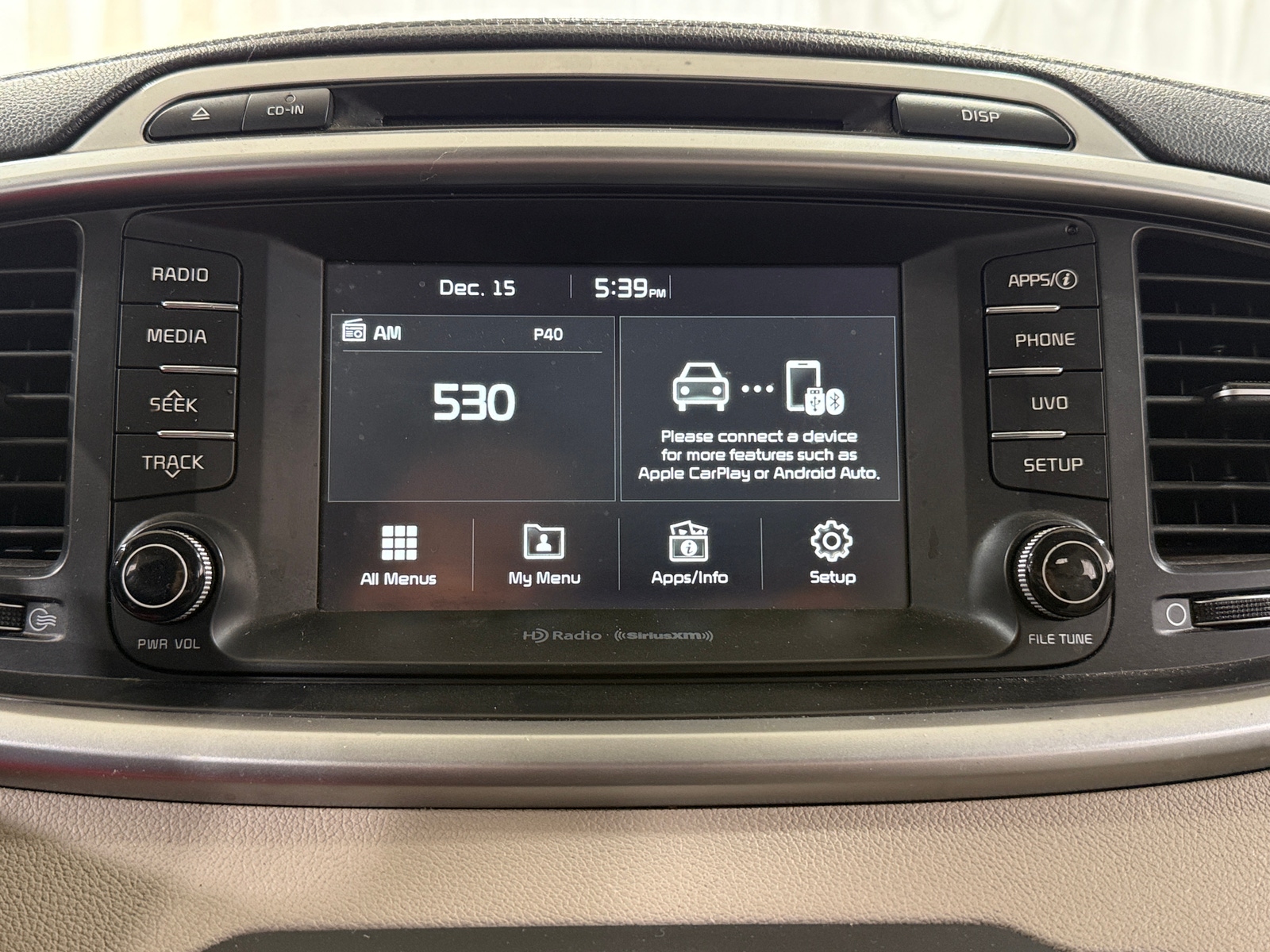 Thumbnail: 2017 Kia Sorento - 4