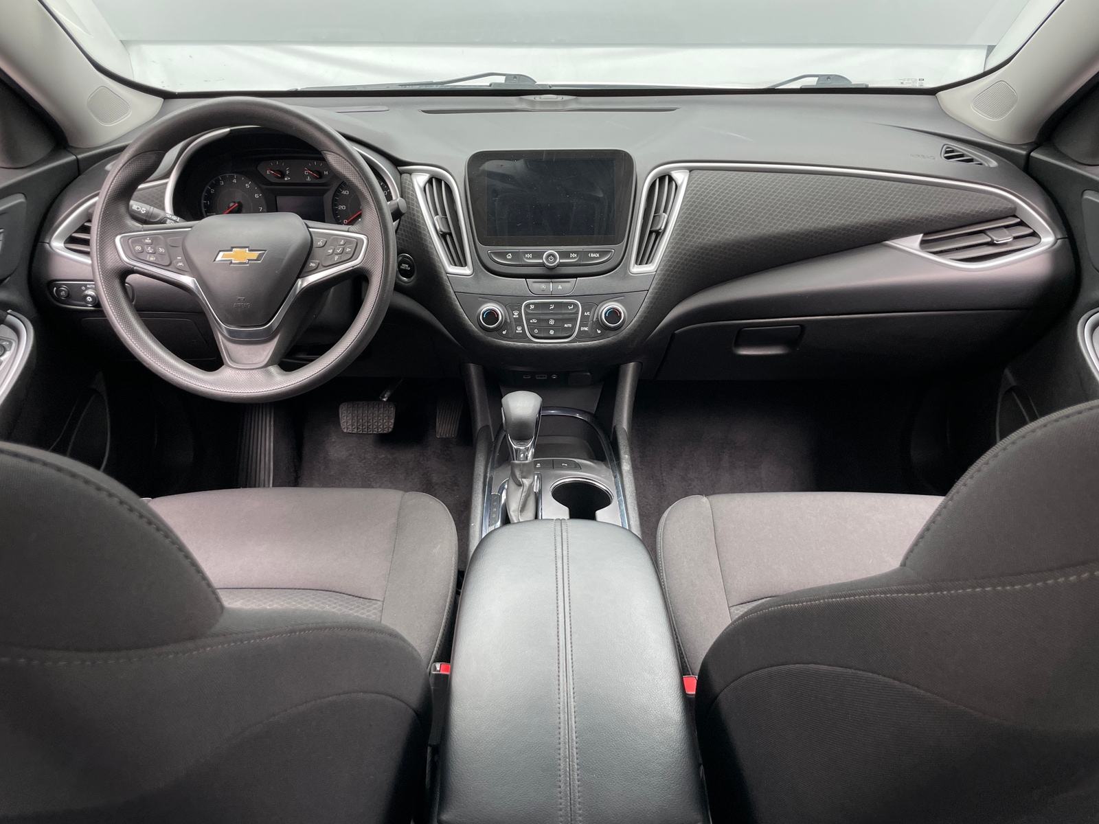 Thumbnail: 2024 Chevrolet Malibu - 3