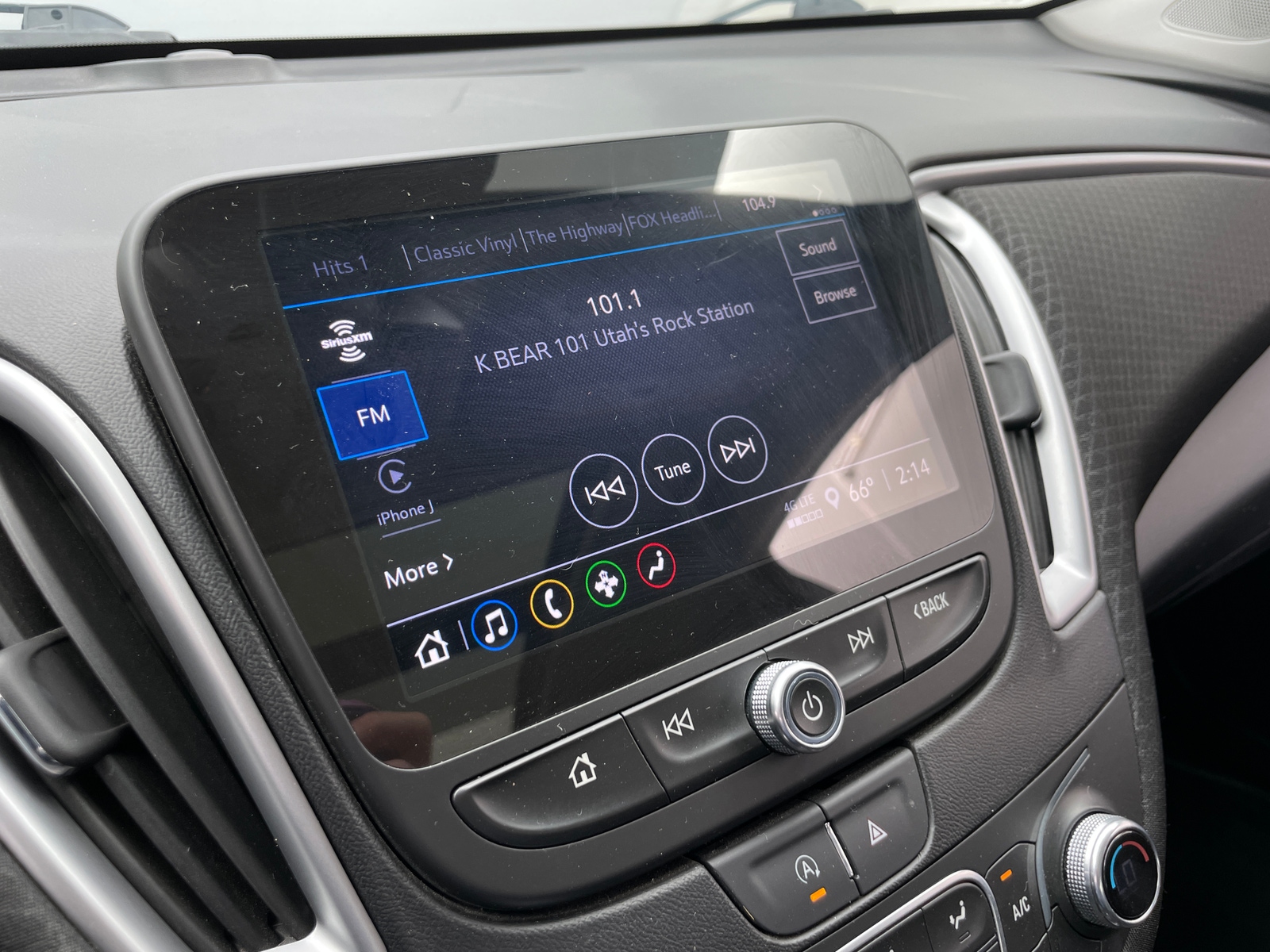 Thumbnail: 2024 Chevrolet Malibu - 4