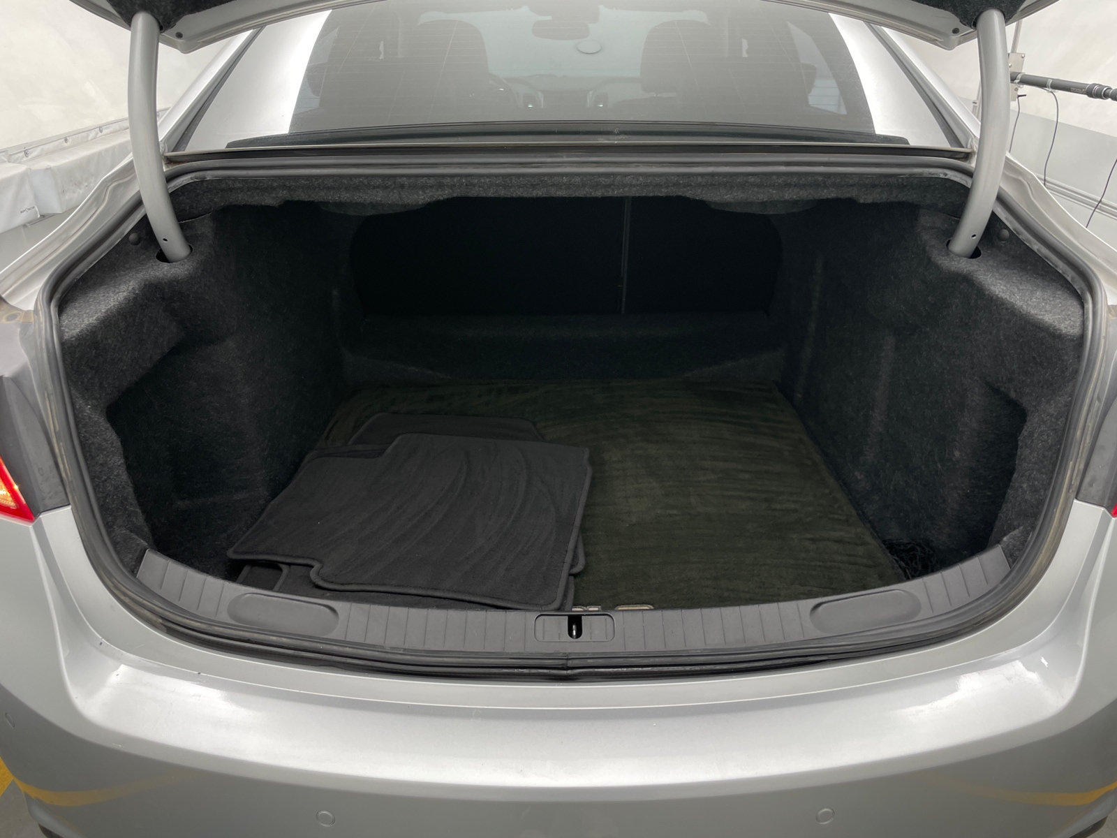 Thumbnail: 2017 Chevrolet Impala - 6