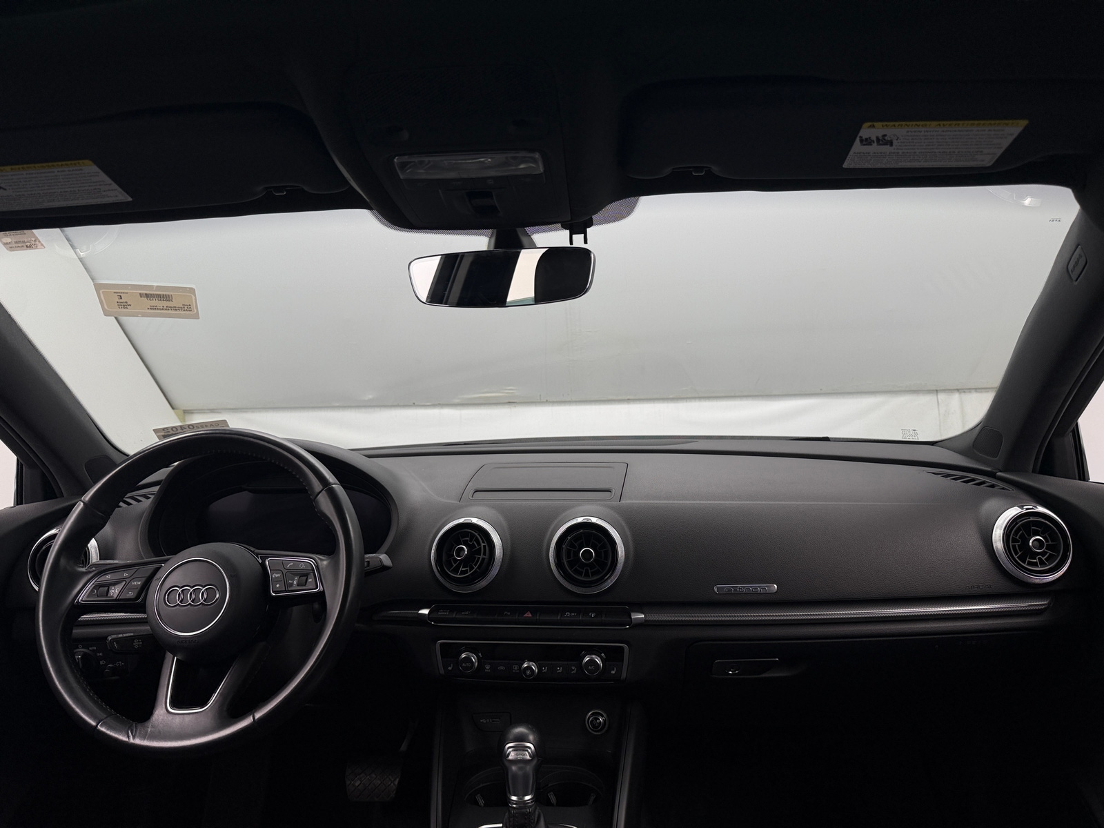 Thumbnail: 2017 Audi A3 e-tron - 2