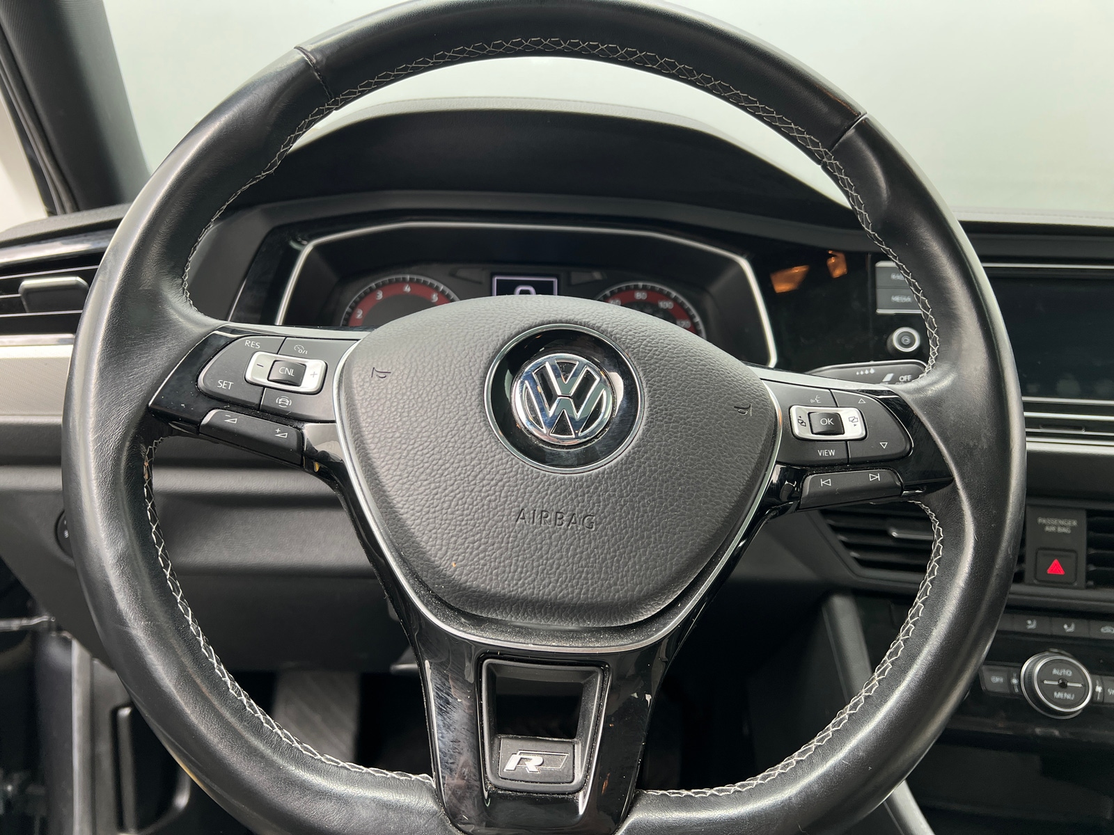 Thumbnail: 2019 Volkswagen Jetta - 5