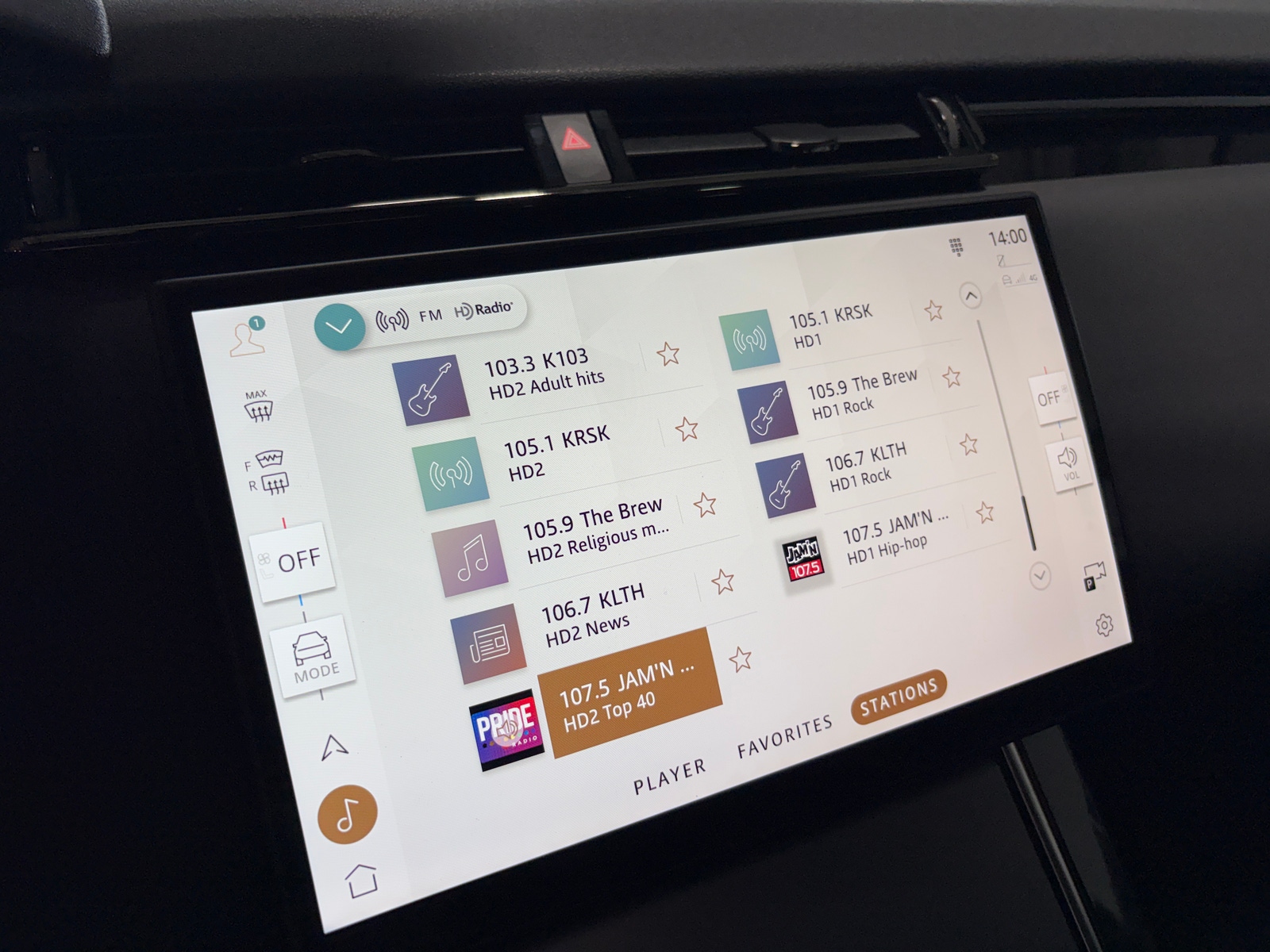 Thumbnail: 2025 Land Rover Range Rover Velar - 3