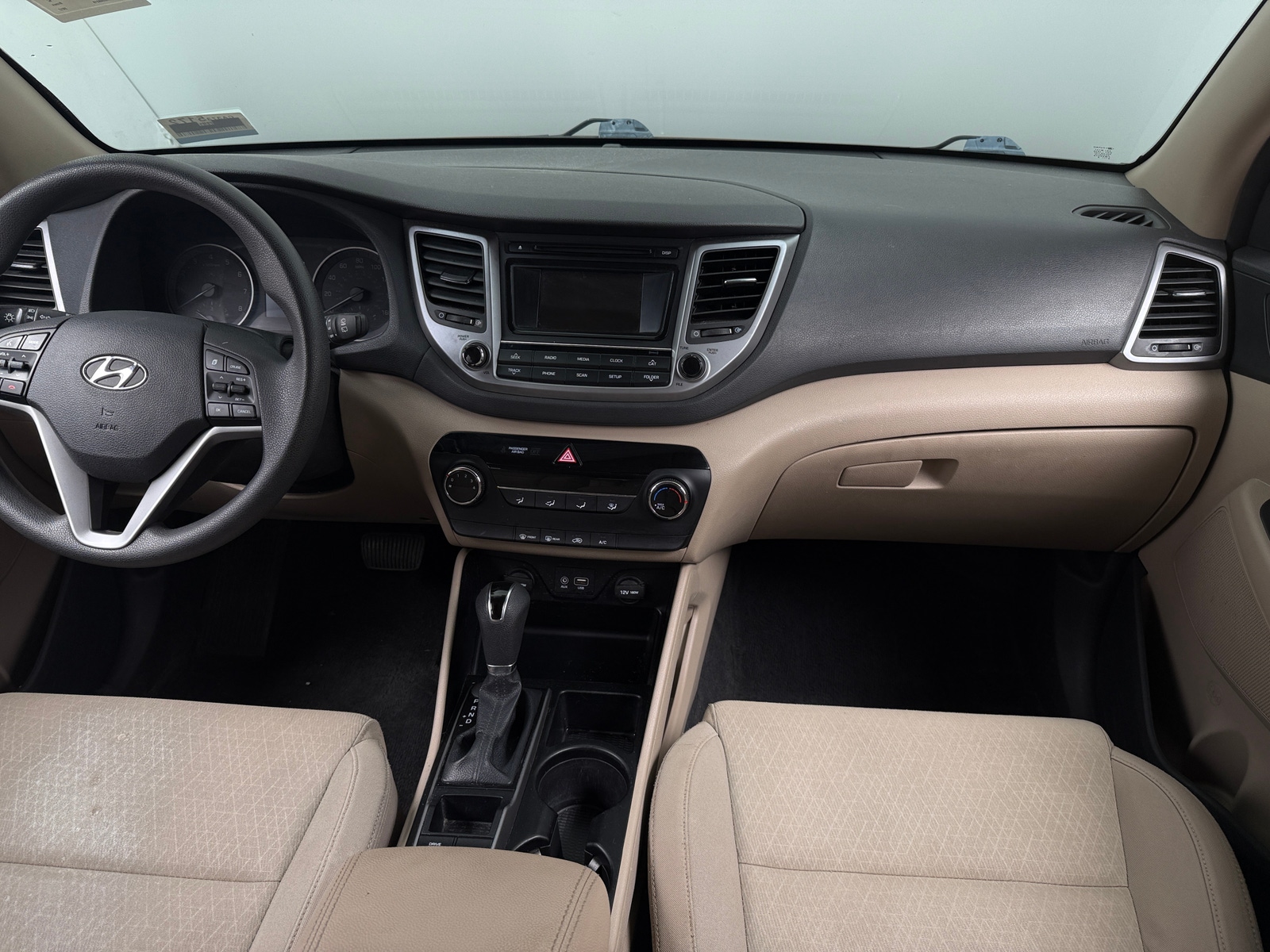 Thumbnail: 2017 Hyundai Tucson - 3