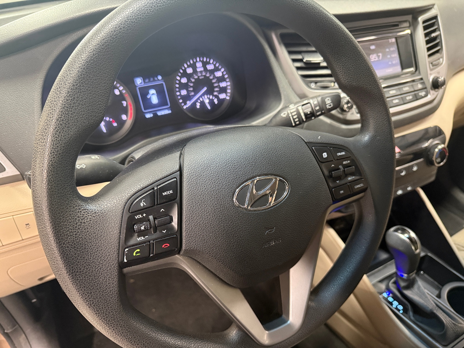 Thumbnail: 2017 Hyundai Tucson - 5