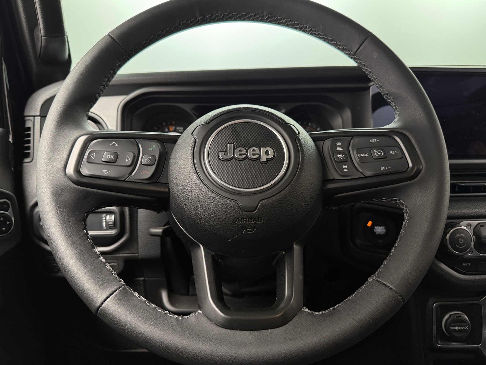 Thumbnail: 2025 Jeep Gladiator - 5