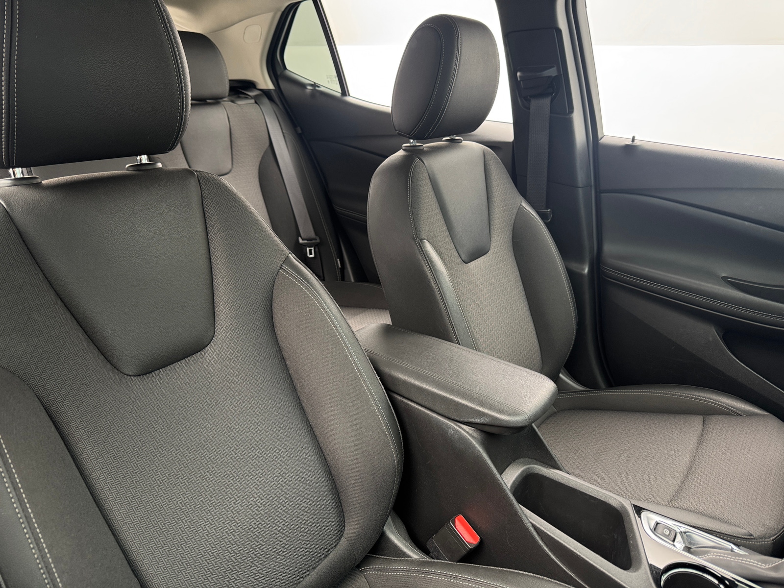 Thumbnail: 2025 Buick Encore GX - 2