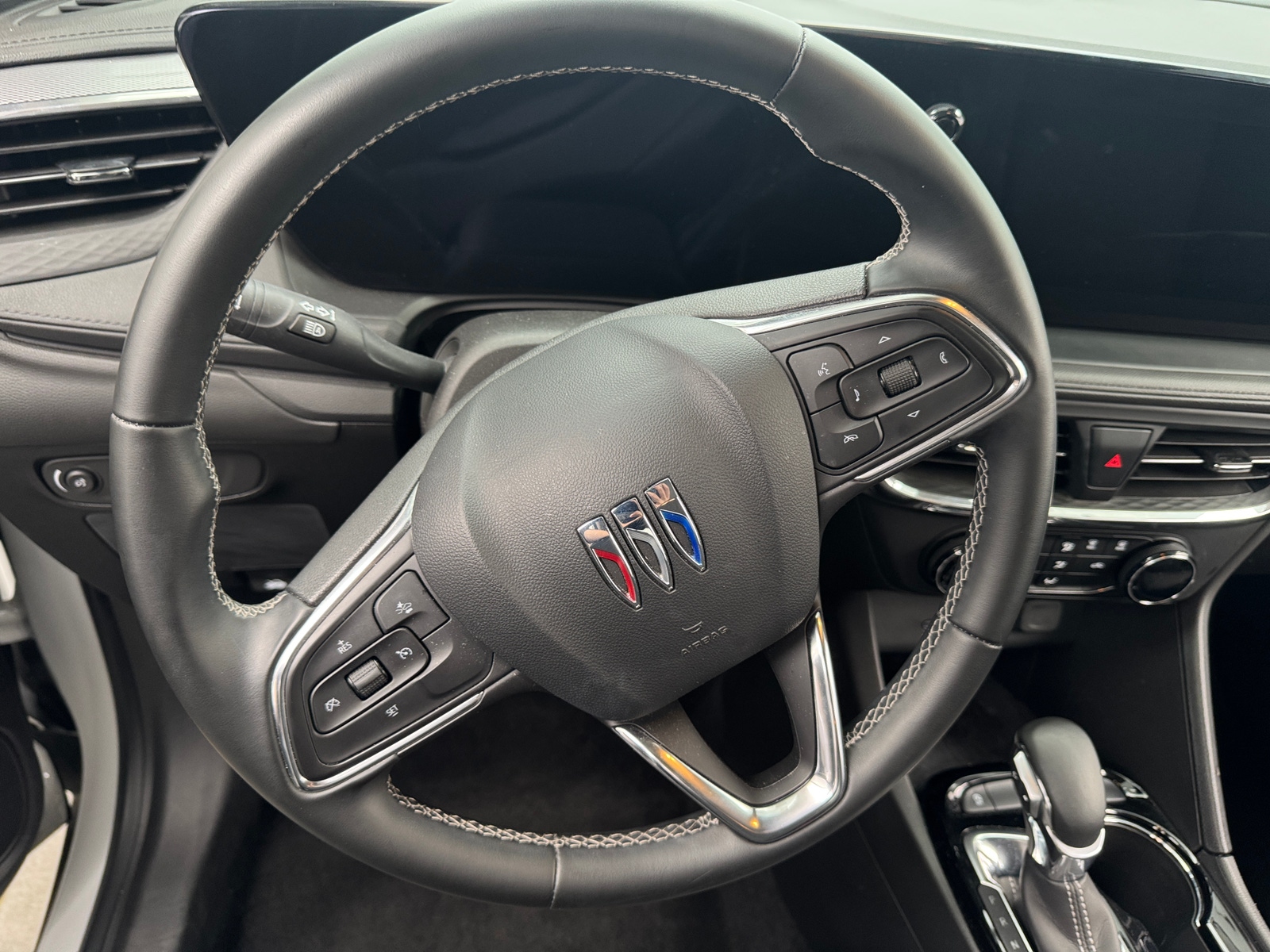 Thumbnail: 2025 Buick Encore GX - 5