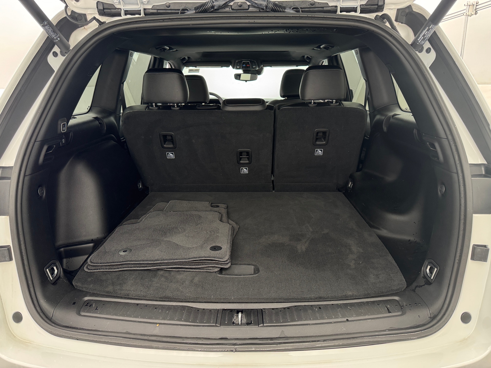 Thumbnail: 2024 Jeep Grand Cherokee - 7