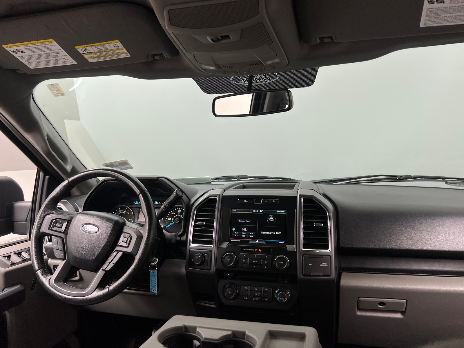 Thumbnail: 2015 Ford Econoline - 3