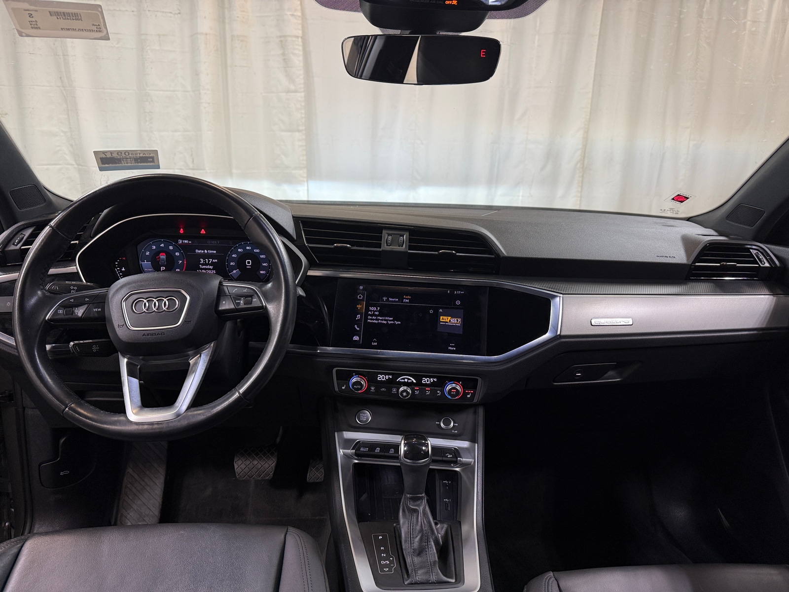 Thumbnail: 2020 Audi Q3 - 2