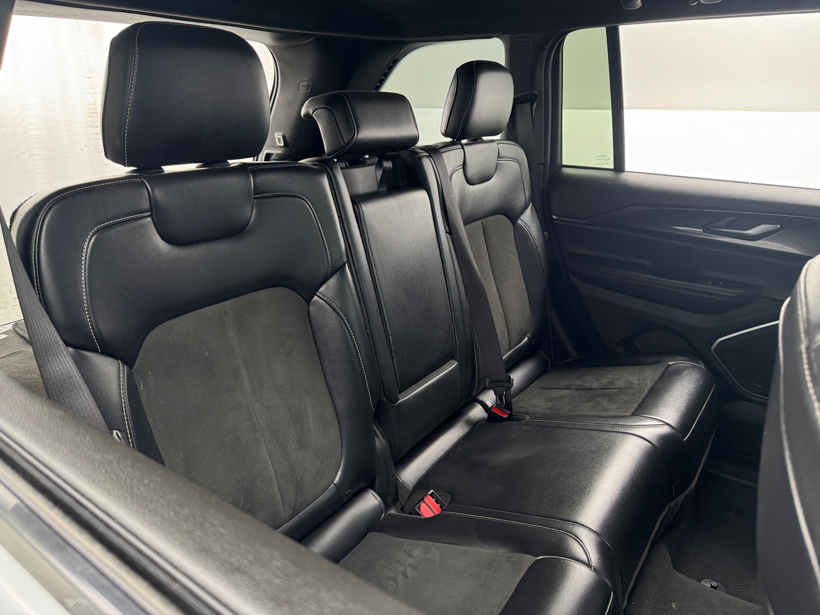 Thumbnail: 2022 Jeep Grand Cherokee - 5