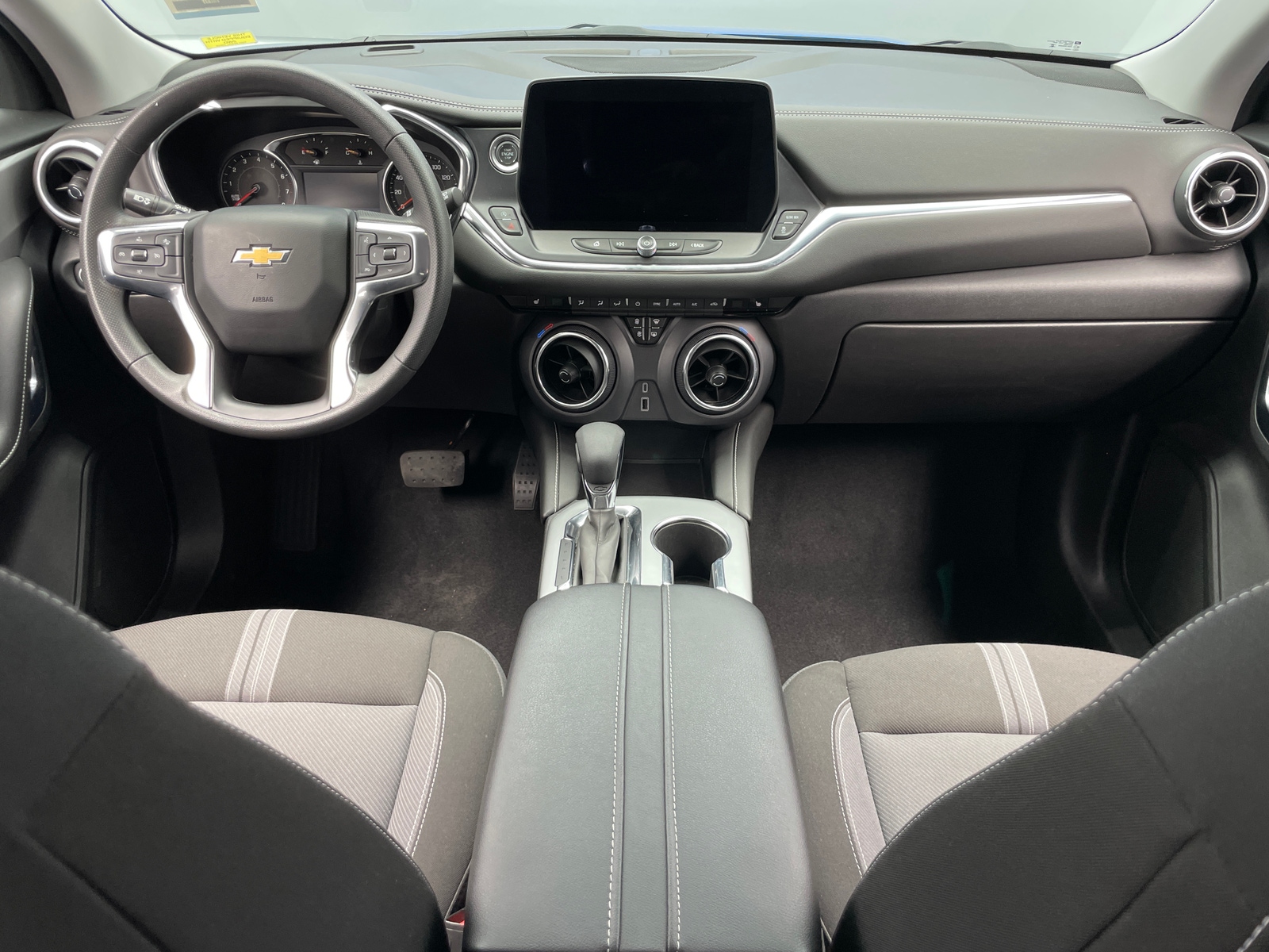 Thumbnail: 2025 Chevrolet Blazer - 3