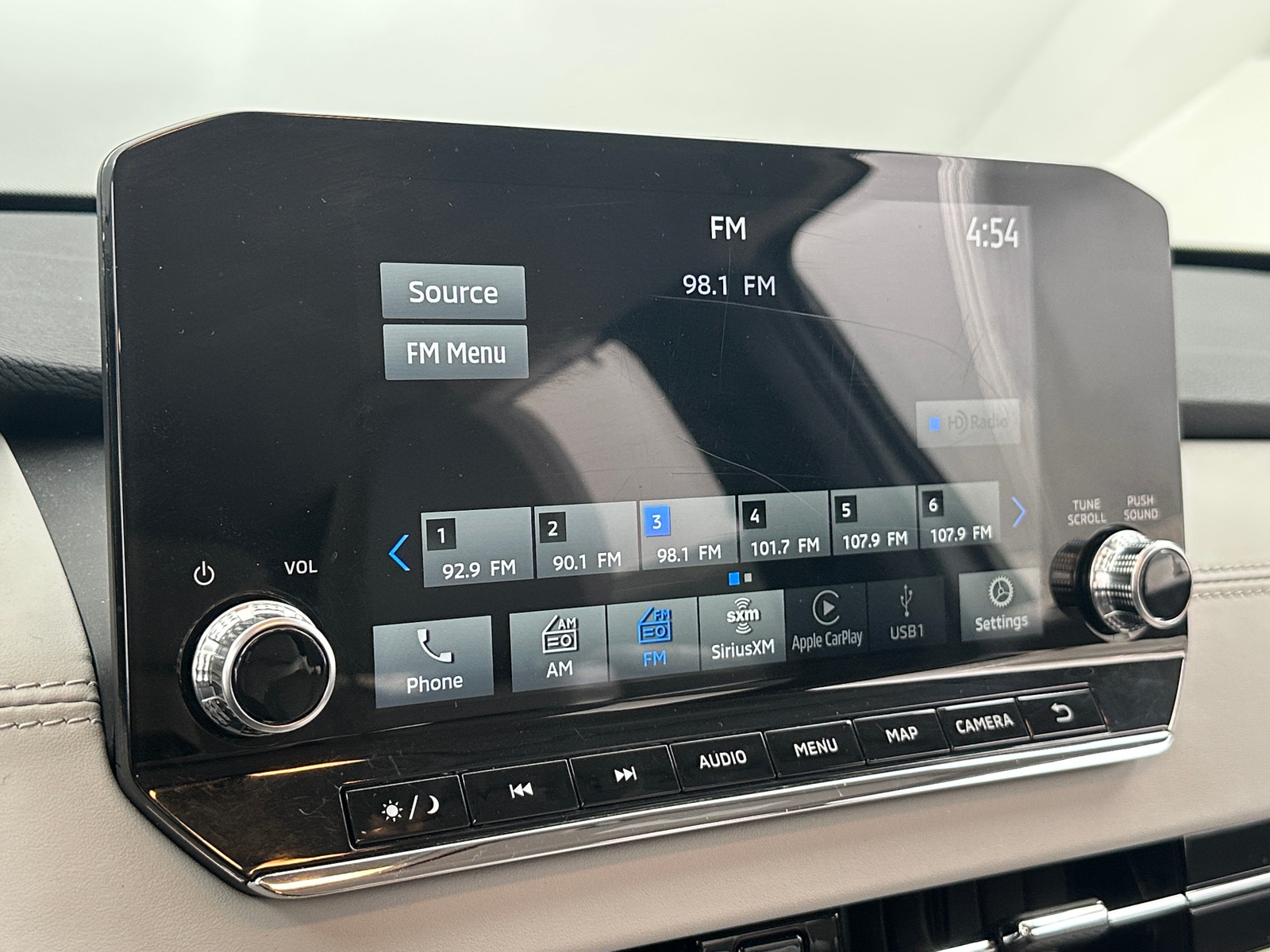 Thumbnail: 2024 Mitsubishi Outlander - 3