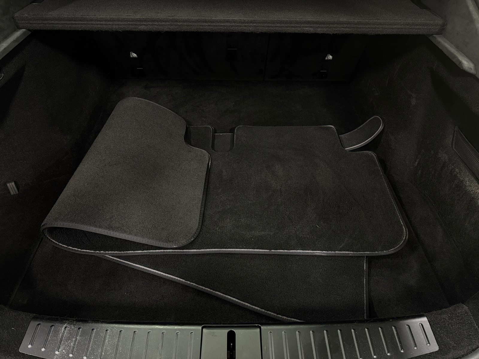 Thumbnail: 2022 Tesla Model S - 6