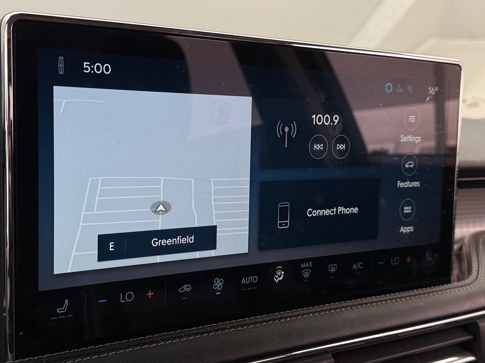 Thumbnail: 2024 Lincoln Corsair - 3