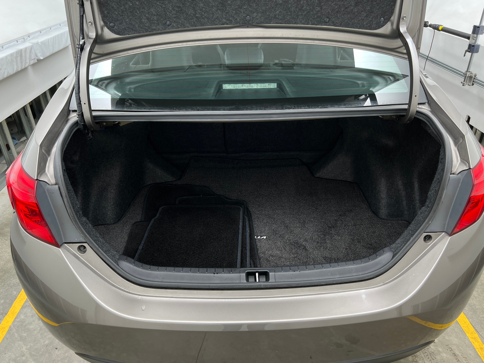 Thumbnail: 2017 Toyota Corolla - 7