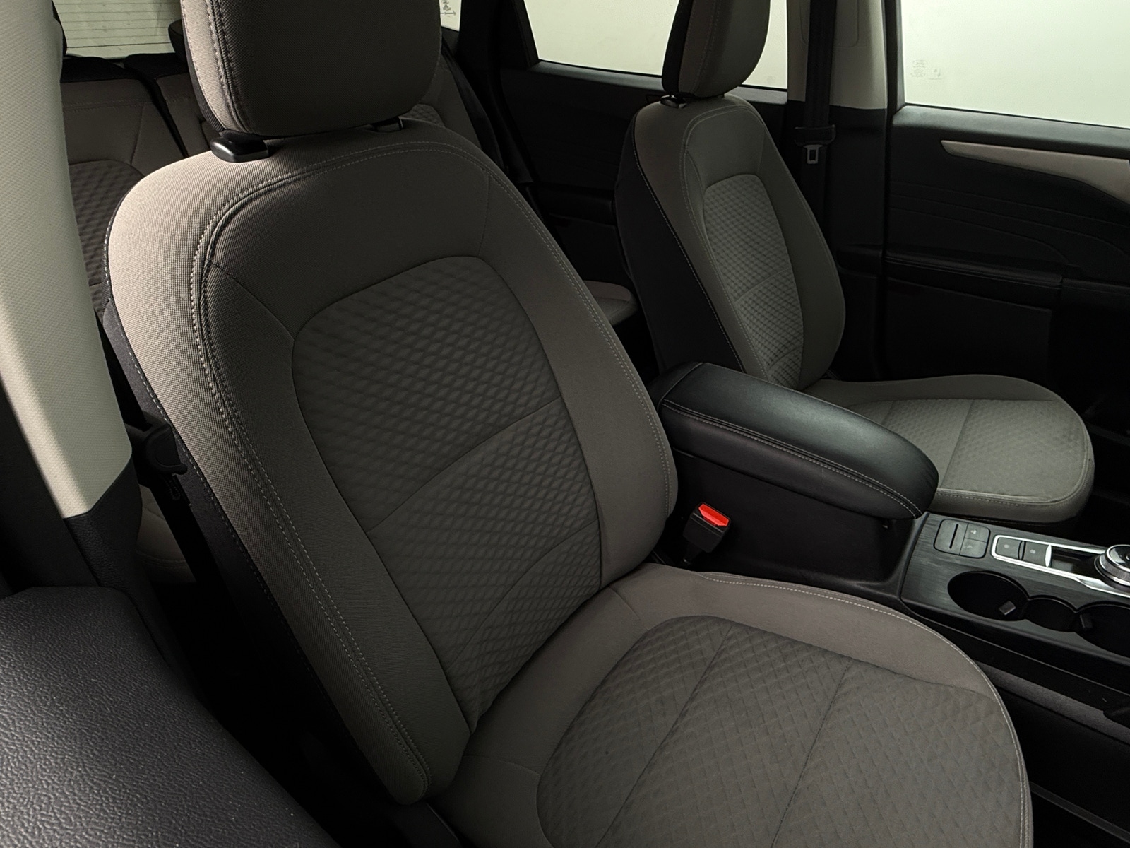 Thumbnail: 2022 Ford Escape - 2