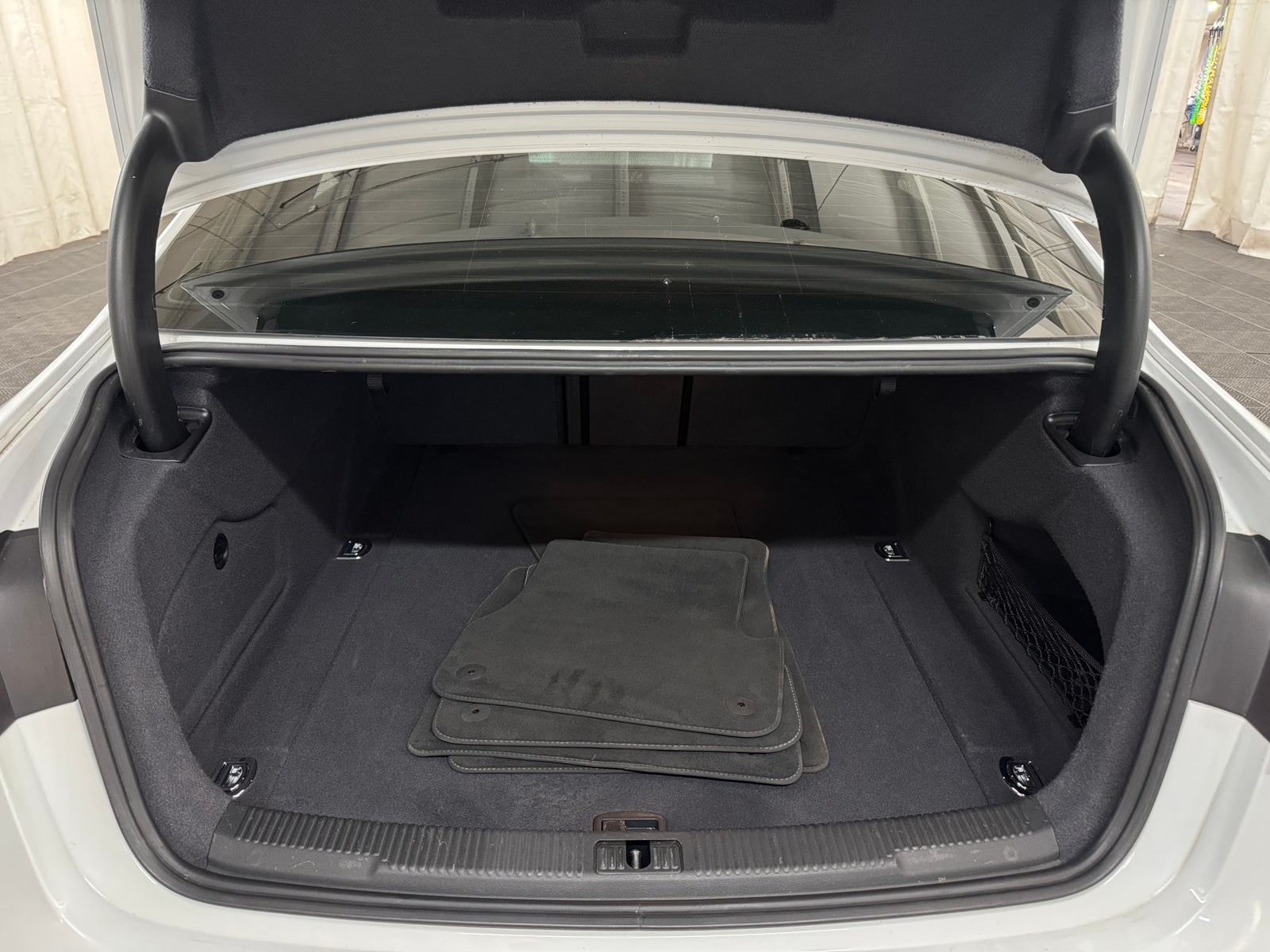 Thumbnail: 2015 Audi A6 - 6