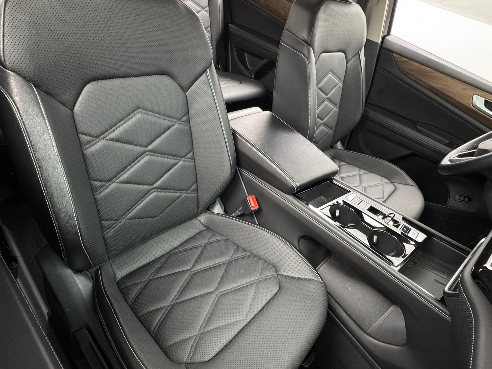 Thumbnail: 2025 Volkswagen Atlas - 2