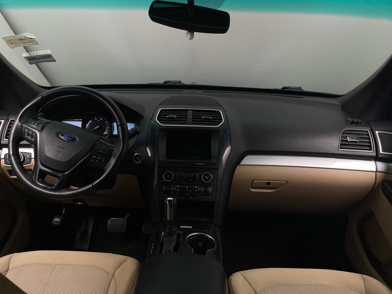 Thumbnail: 2017 Ford Explorer - 3