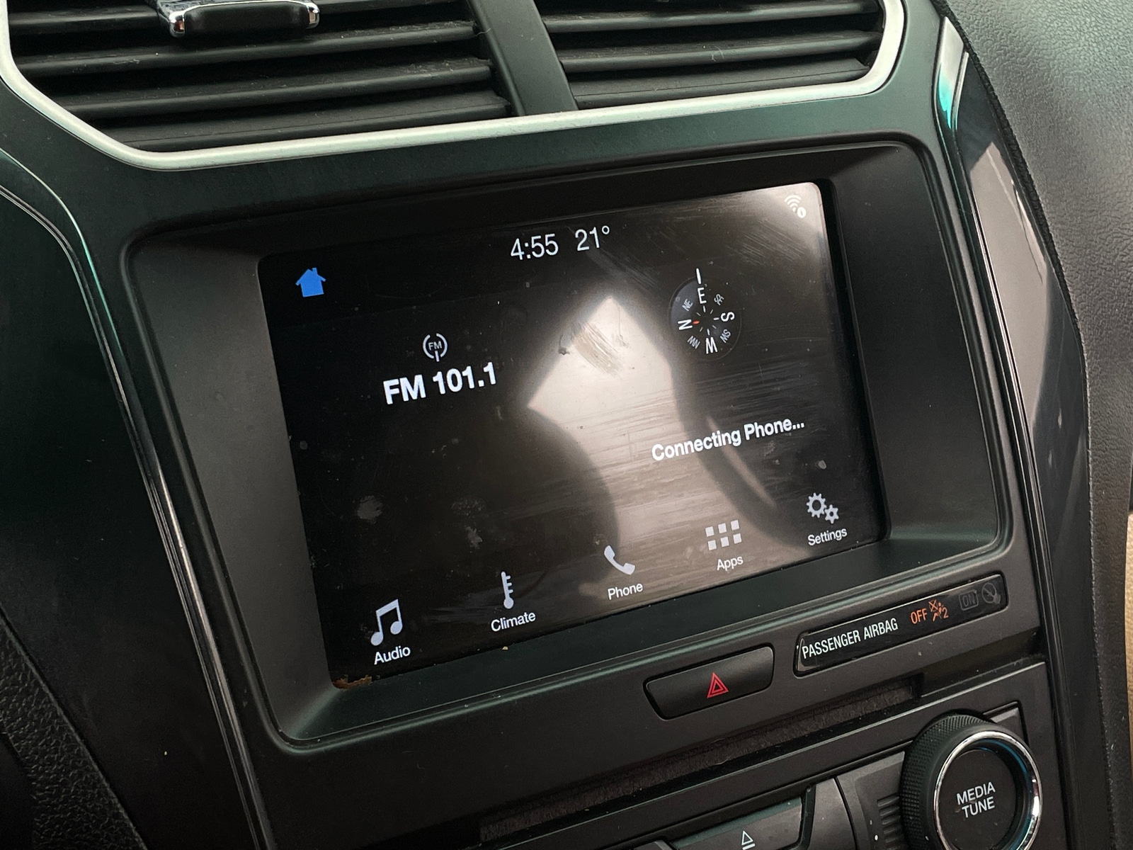 Thumbnail: 2017 Ford Explorer - 4