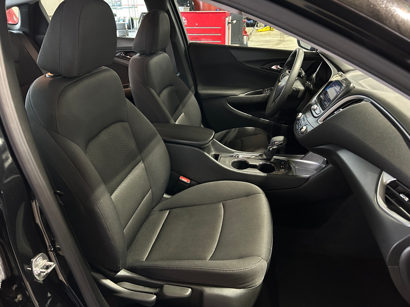 Thumbnail: 2024 Chevrolet Malibu - 2