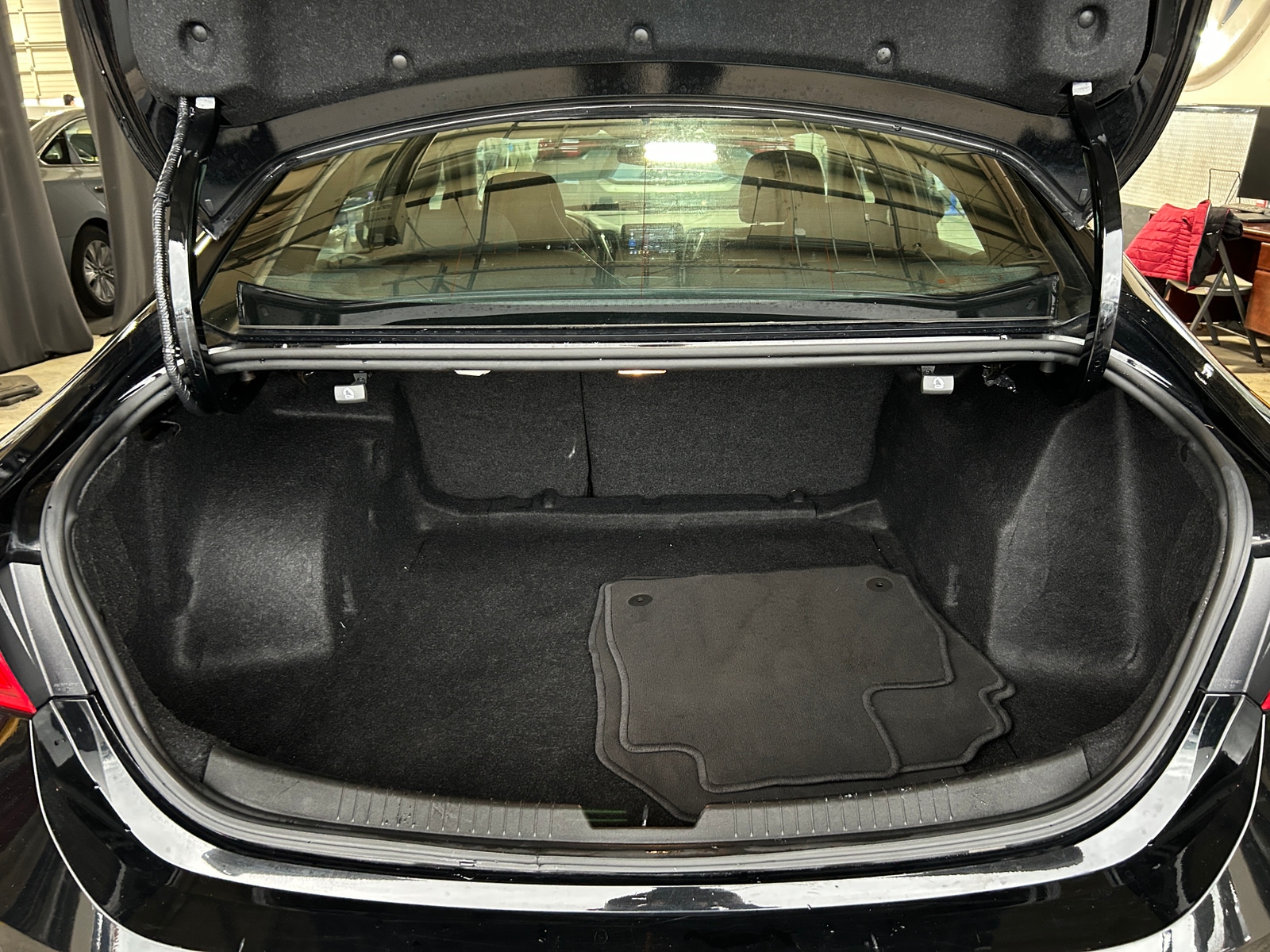 Thumbnail: 2024 Chevrolet Malibu - 7