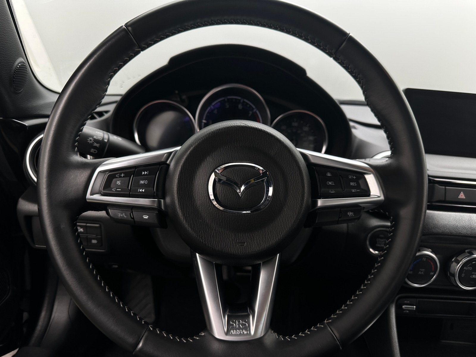 Thumbnail: 2025 Mazda MX-5 Miata - 4