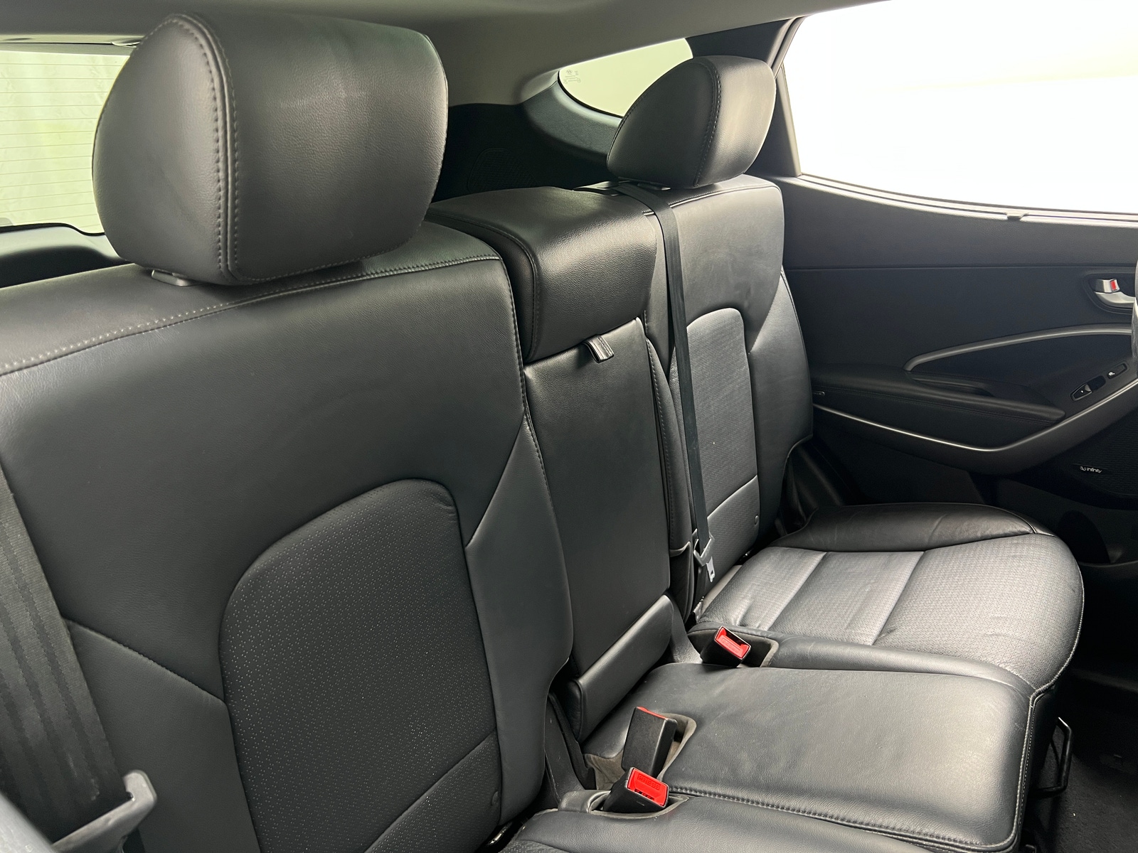 Thumbnail: 2016 Hyundai Santa Fe - 5