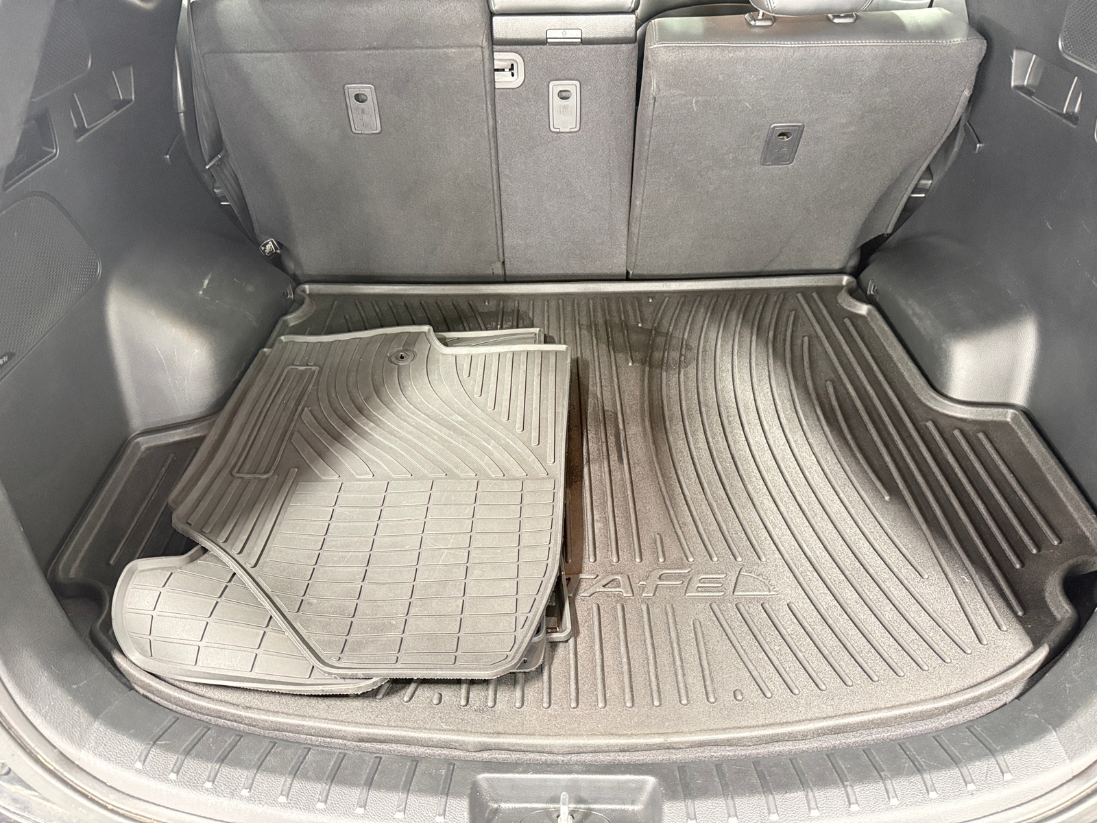 Thumbnail: 2016 Hyundai Santa Fe - 6