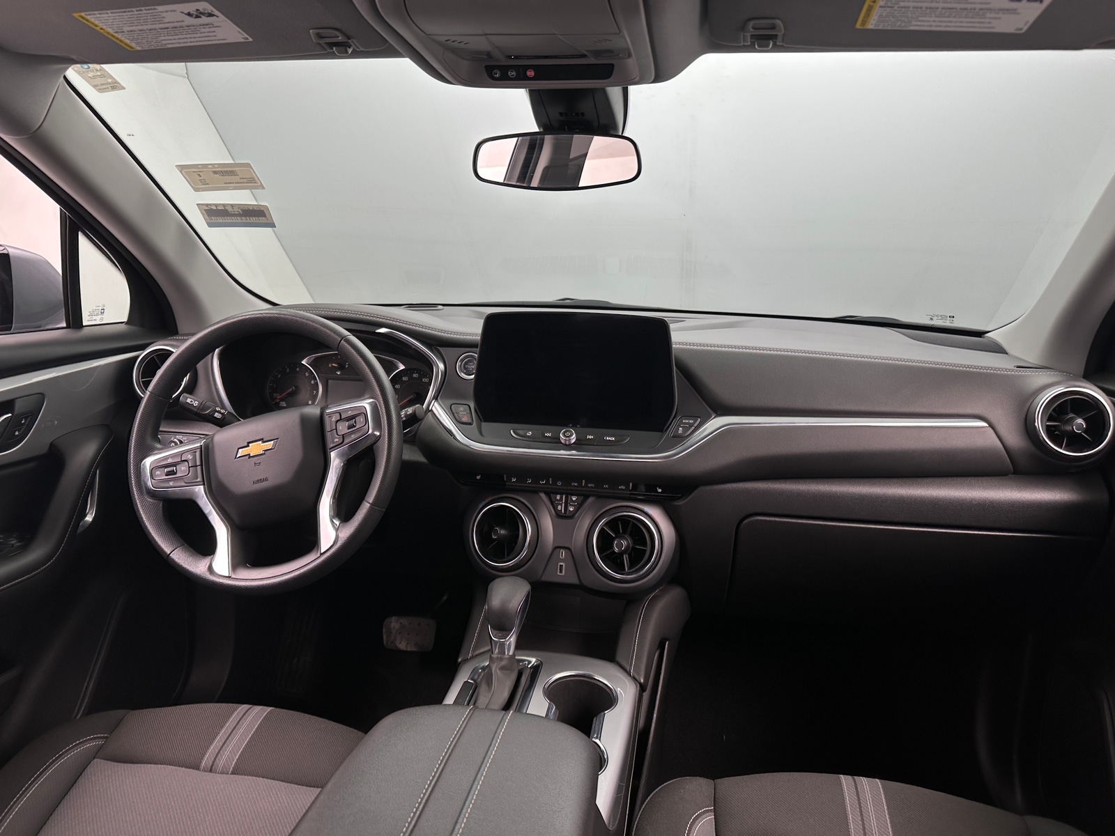 Thumbnail: 2025 Chevrolet Blazer - 3