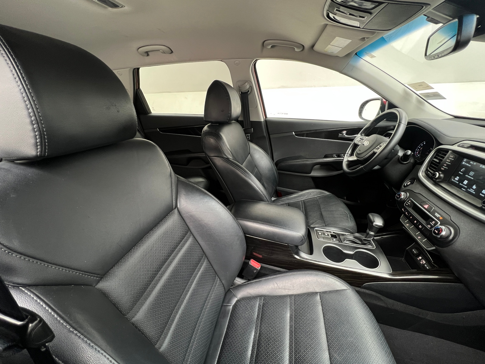 Thumbnail: 2019 Kia Sorento - 2