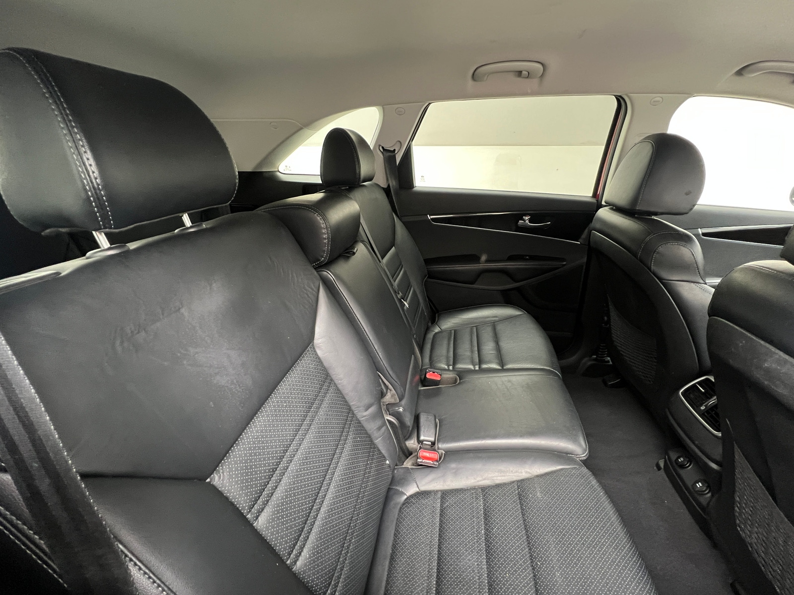 Thumbnail: 2019 Kia Sorento - 6