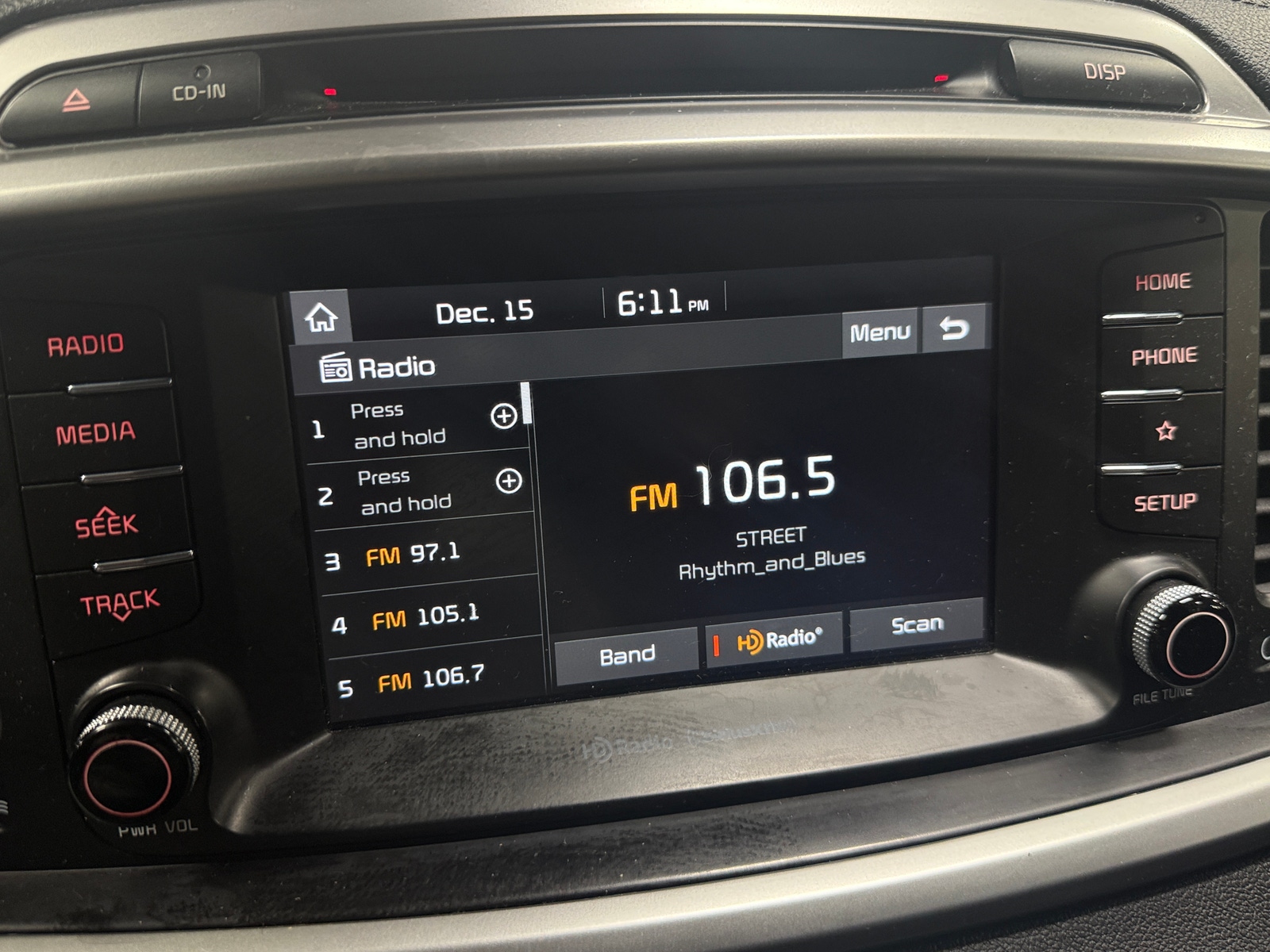 Thumbnail: 2019 Kia Sorento - 4