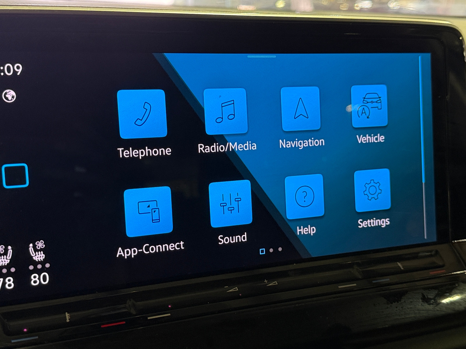 Thumbnail: 2025 Volkswagen Atlas - 3