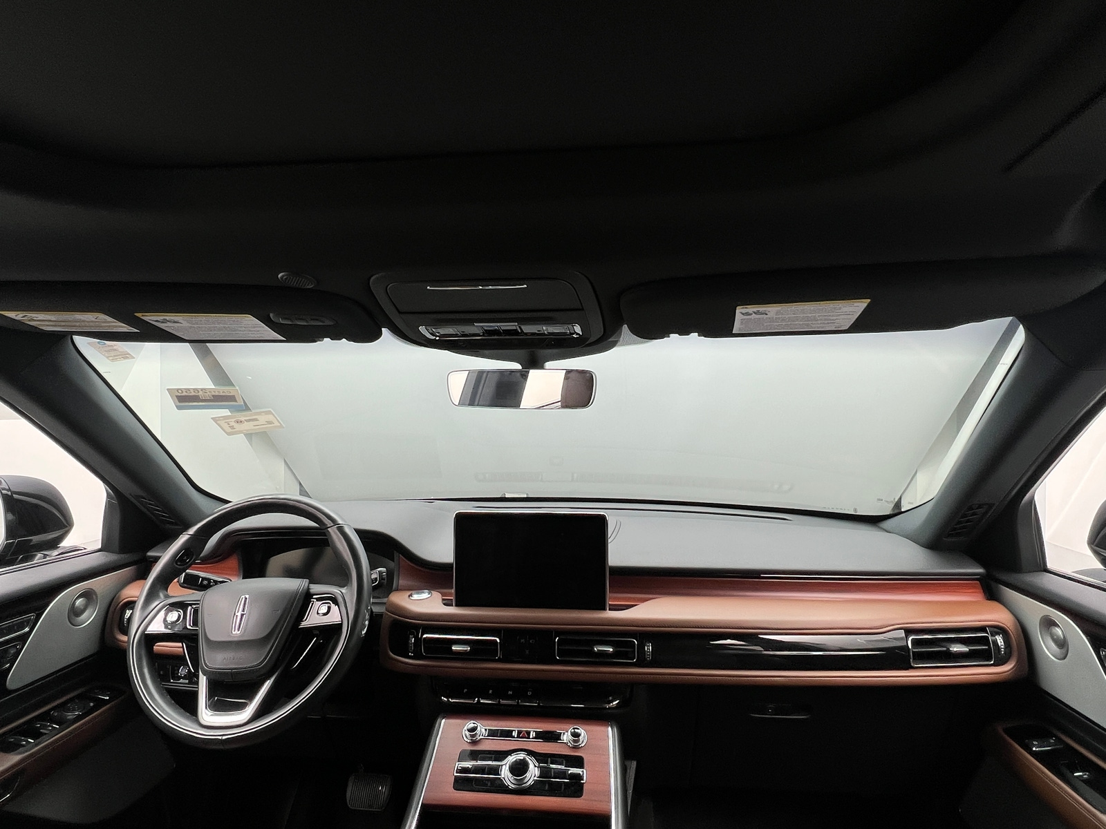 Thumbnail: 2023 Lincoln Aviator - 2