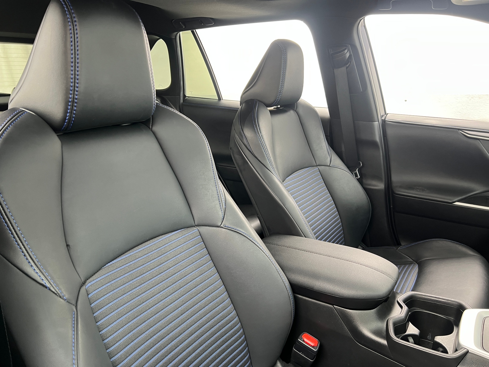 Thumbnail: 2021 Toyota RAV4 - 2