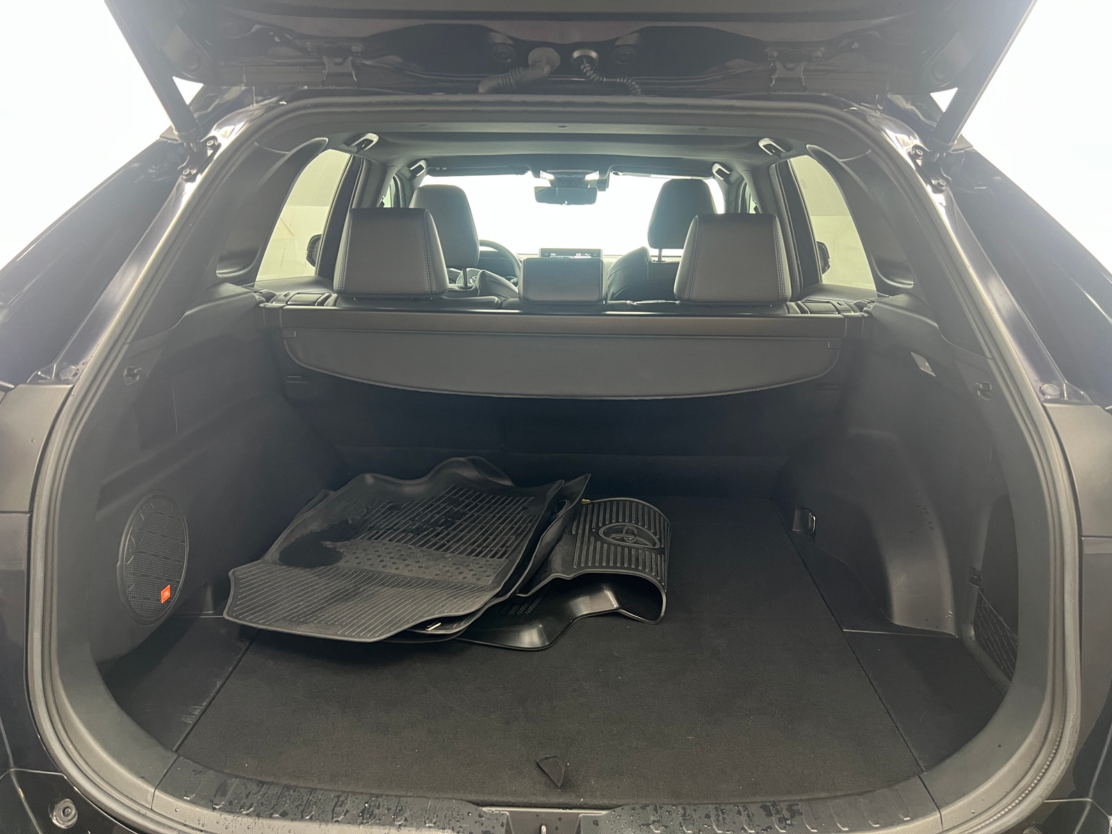 Thumbnail: 2021 Toyota RAV4 - 7