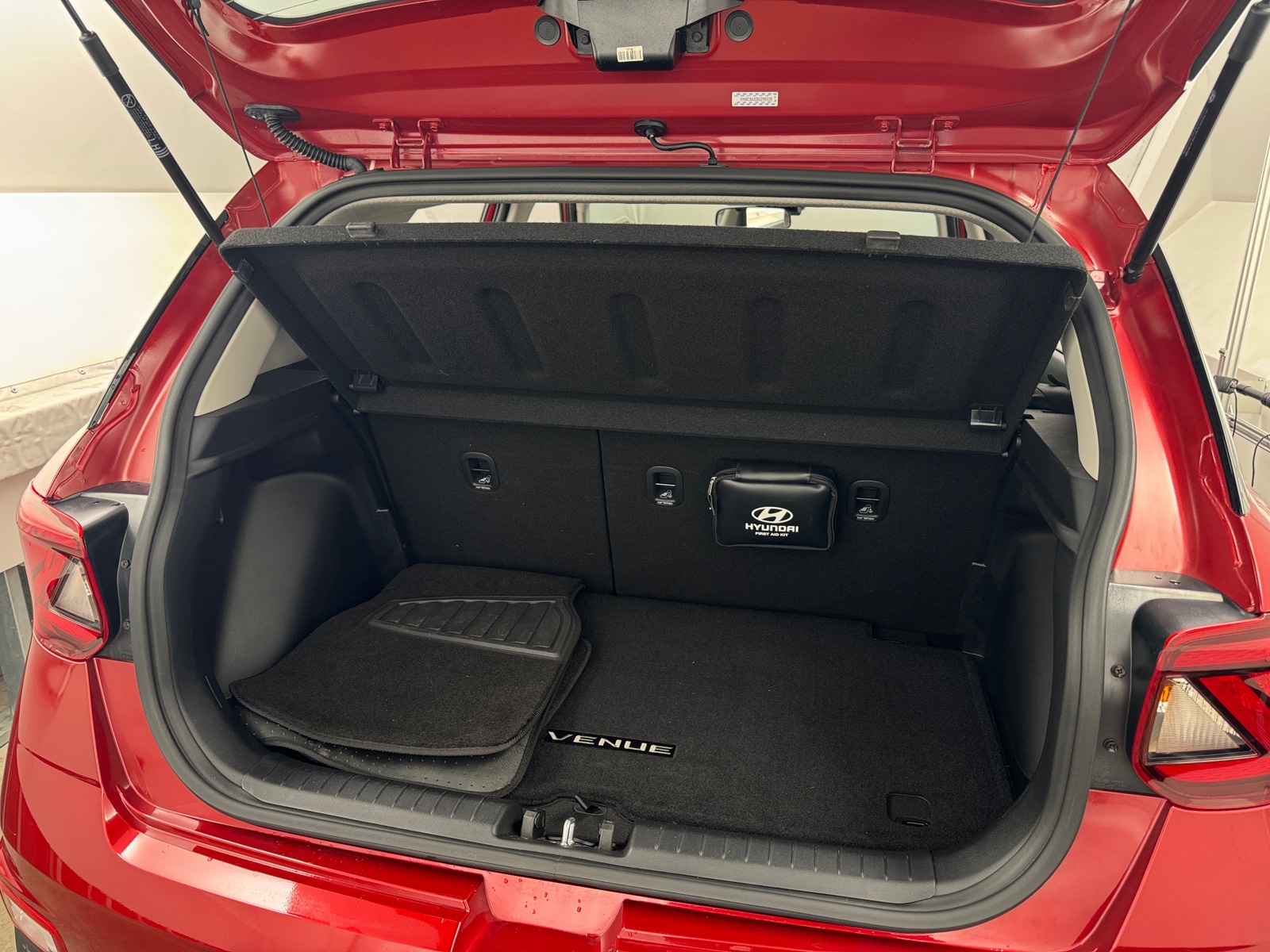 Thumbnail: 2024 Hyundai Venue - 6